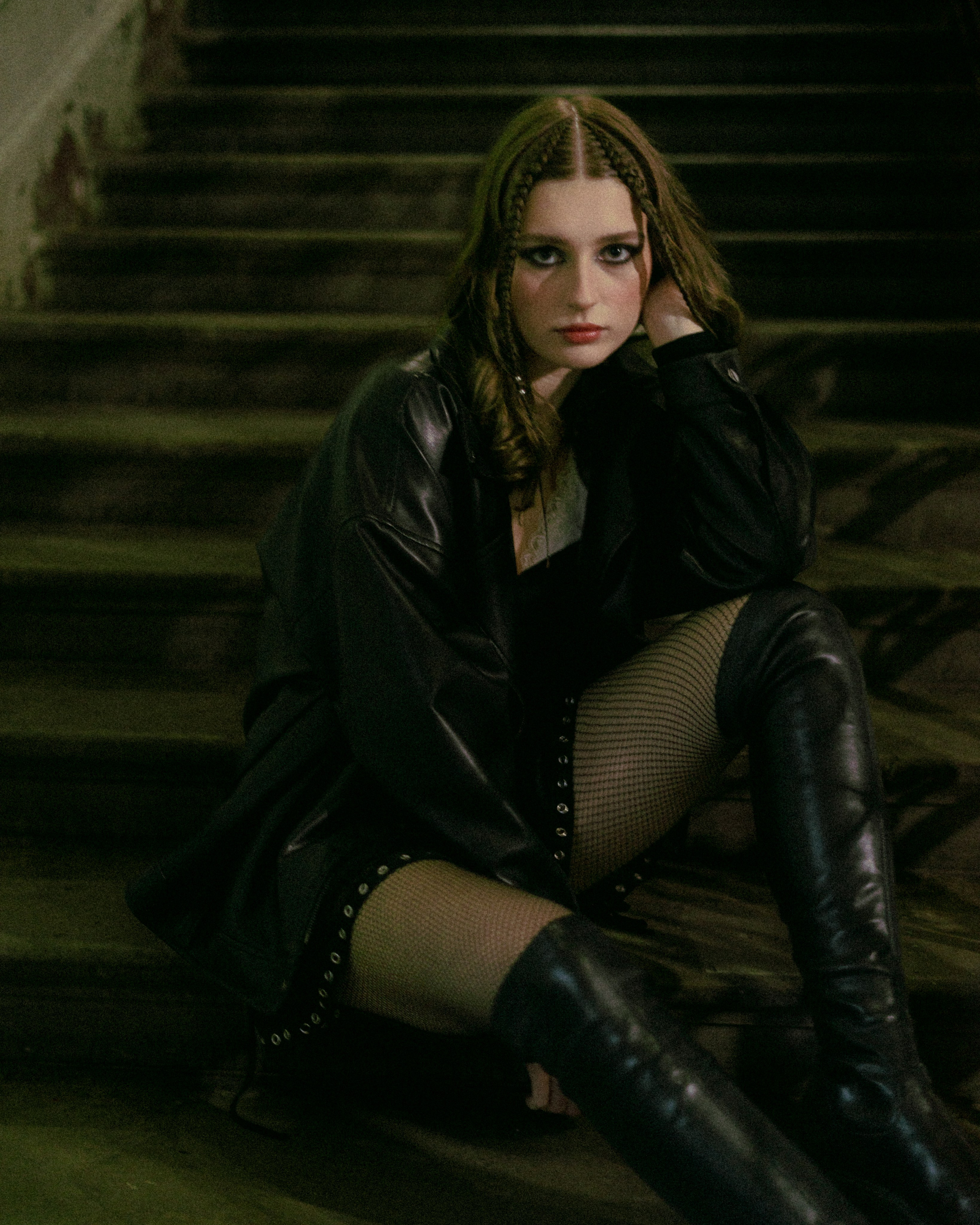 Photoshoot for girl in paradnaya of Benua house. Katya Che | Photographer | Beograd