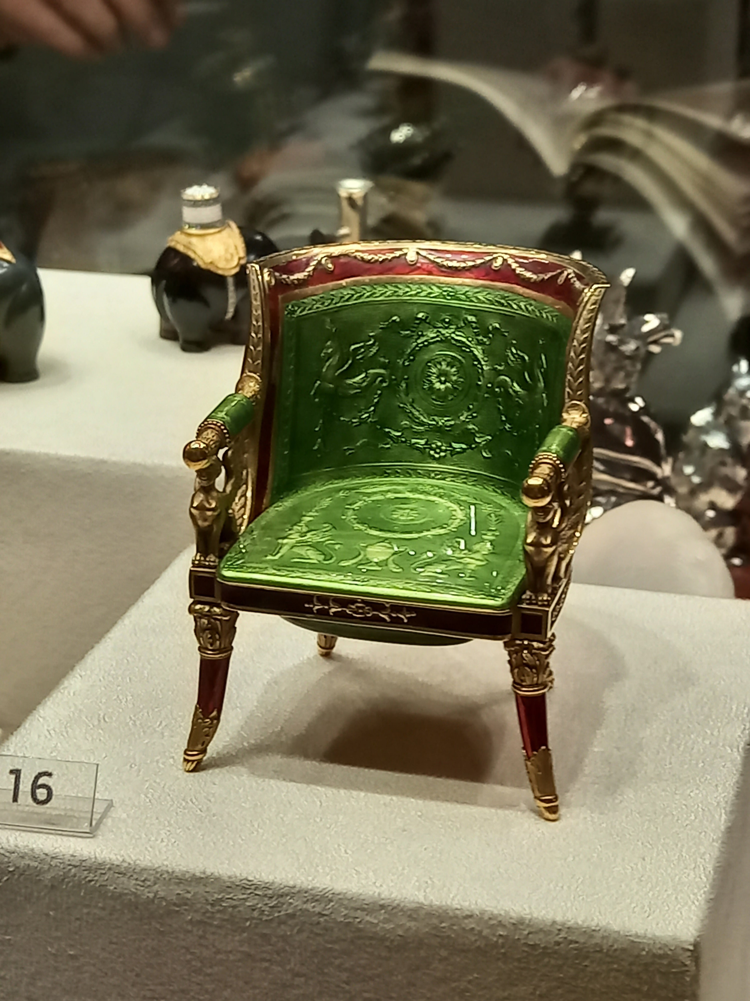 Бонбоньерка Bonbonniere