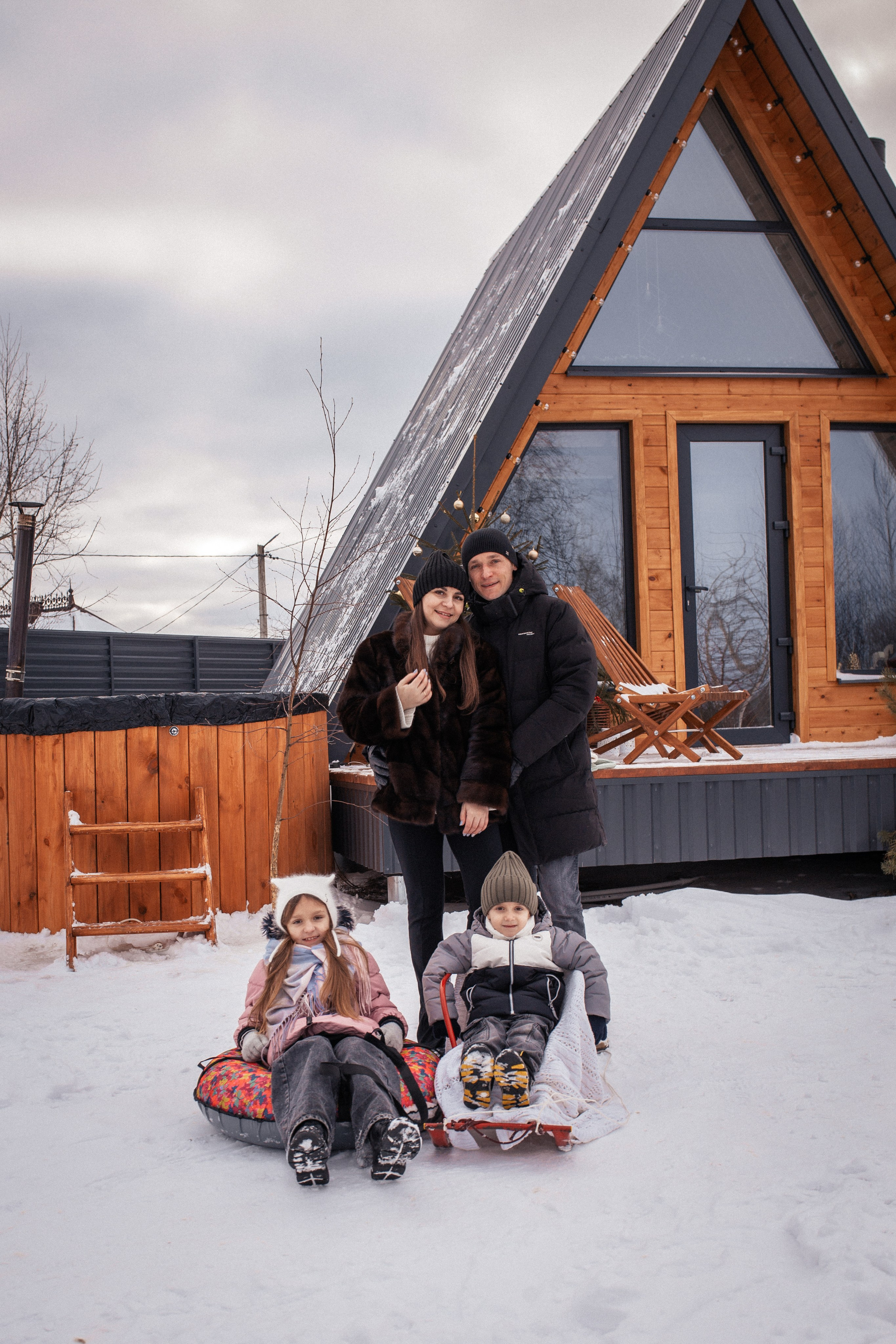 Мария с семьёй