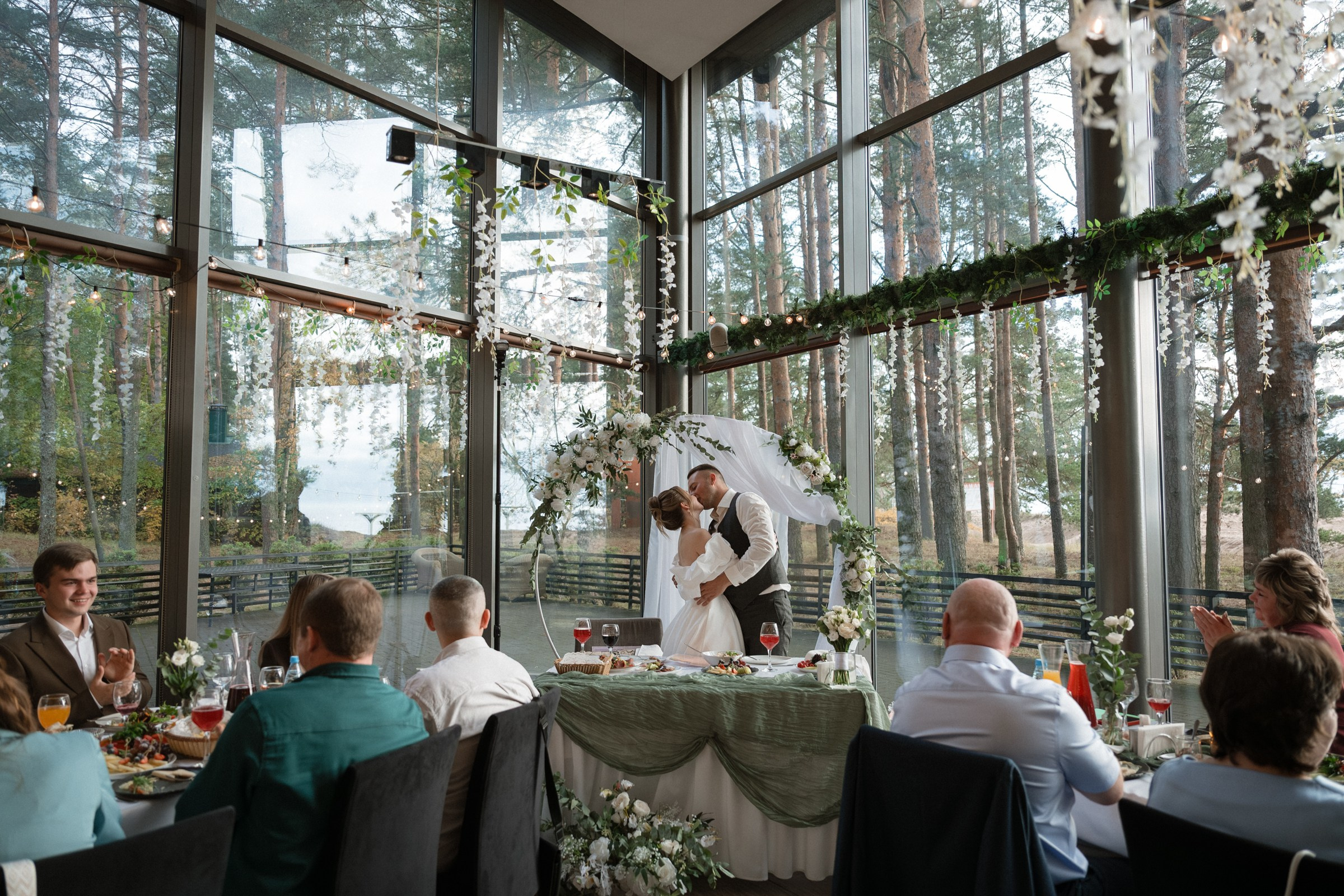 Свадебный ужин в ресторане Атлантис на Финском заливе