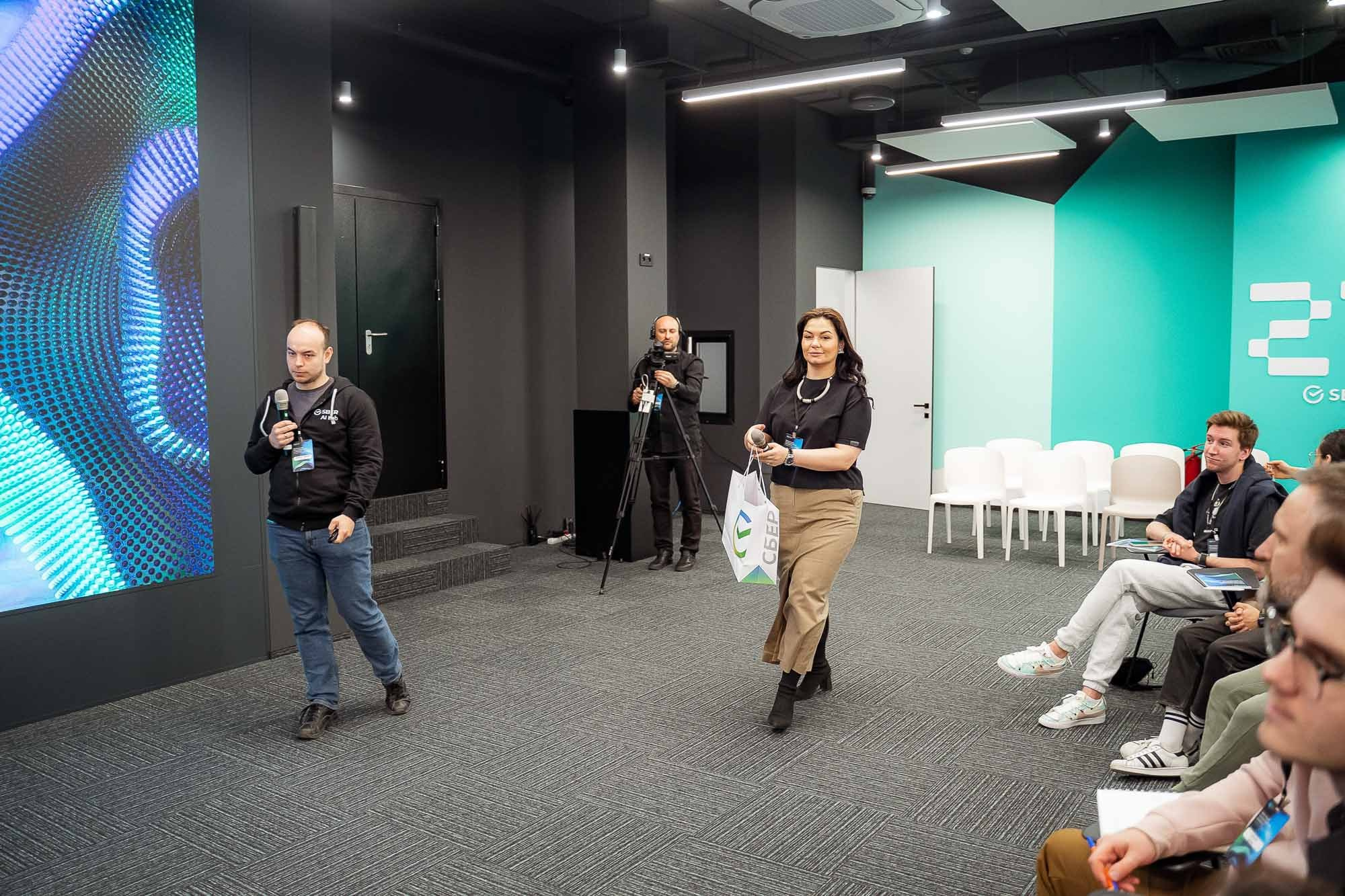 СБЕР AIJ в Школе 21. Сергей Кошкин. Репортажная и ивент-фотография в Сургуте