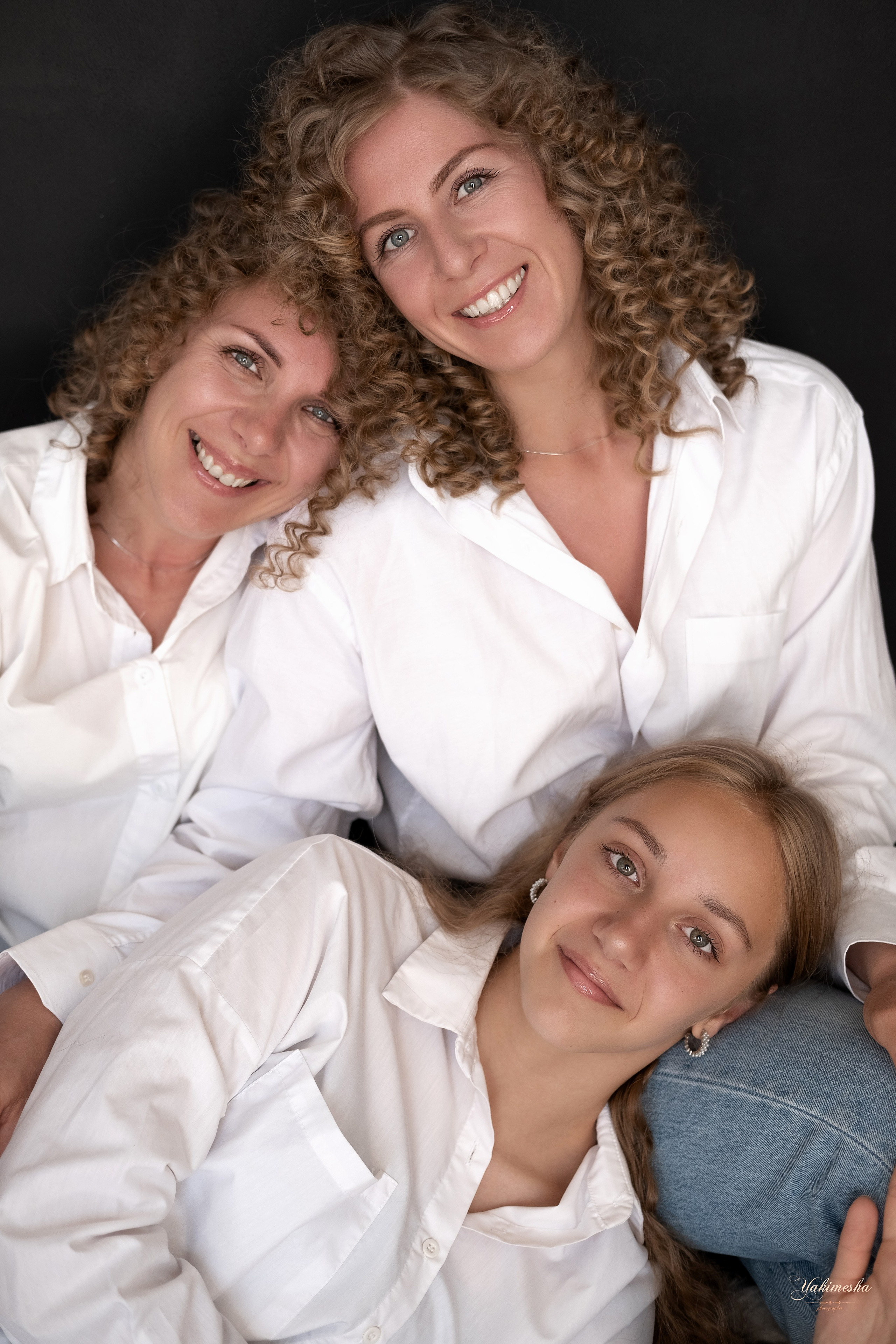 Семейная фотосессия (прогулки и студии). Семейный и женский фотограф в Санкт-Петербурге