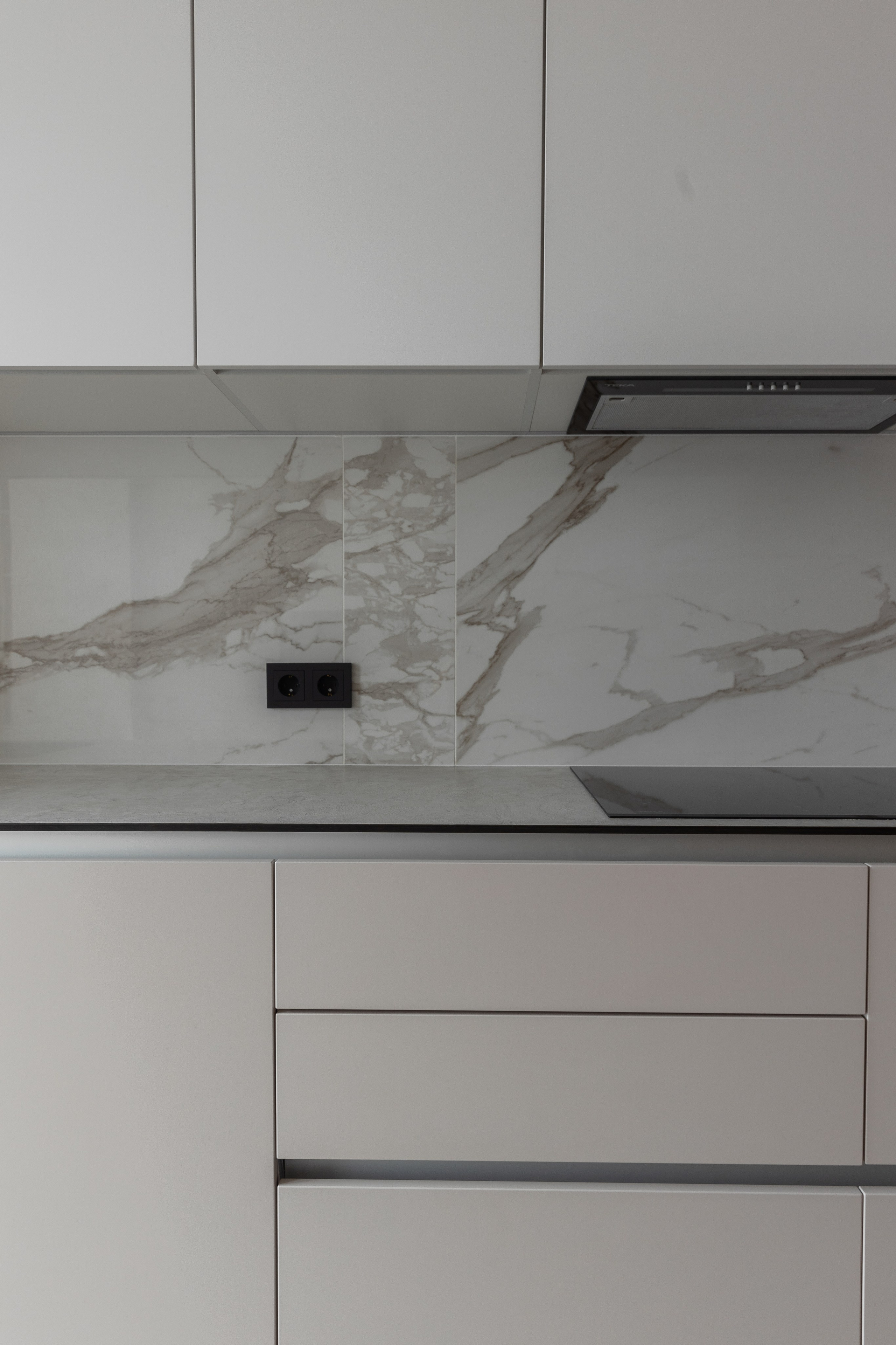 Северный Парк | Кухня | ГР-5743. ГУДРУМ — Мебель на заказ в Томске | Кухни | Шкафы | Стулья и Столы