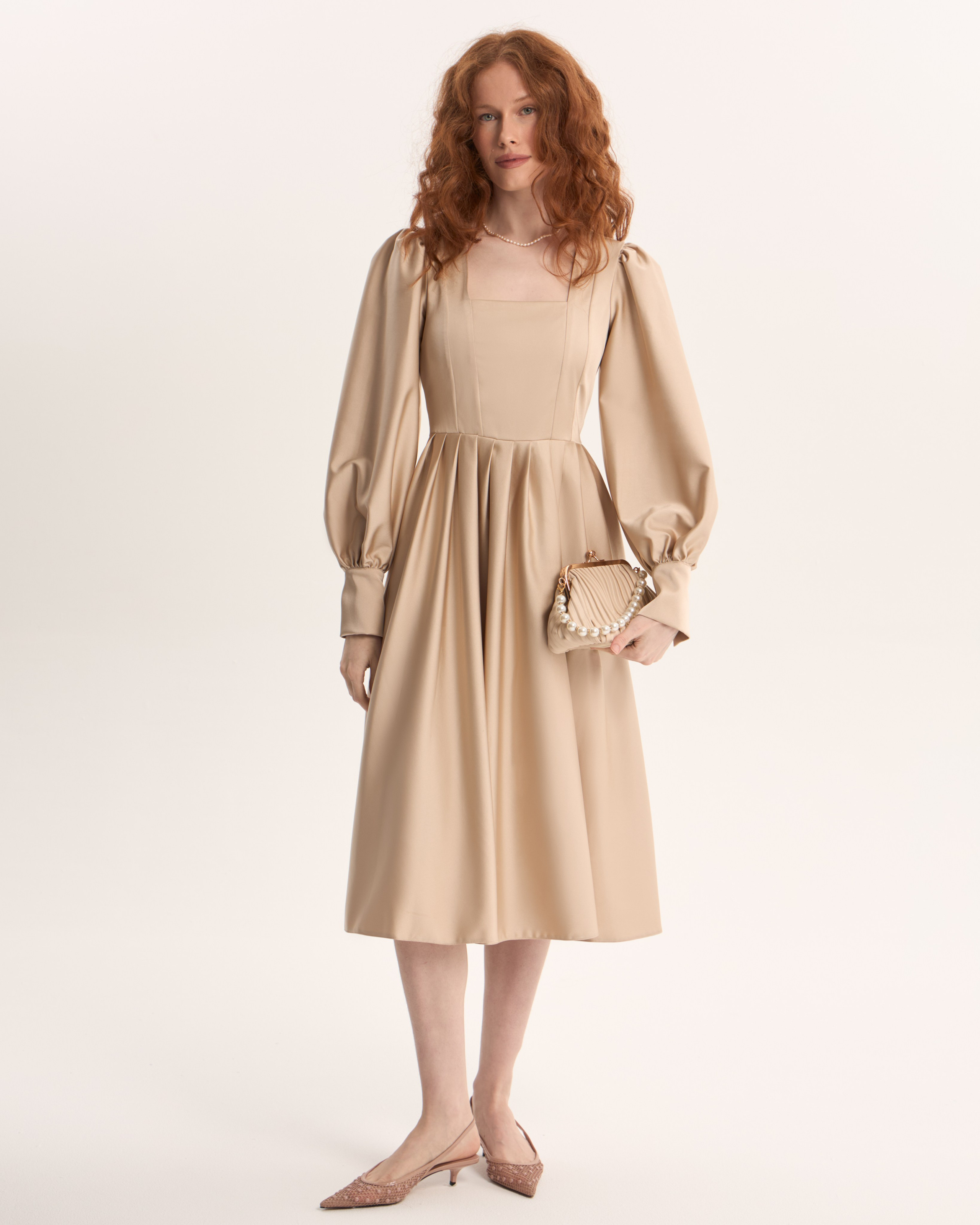 CAUZA. Фотограф для брендов из Санкт-Петербурга Элина Каспаравичюс