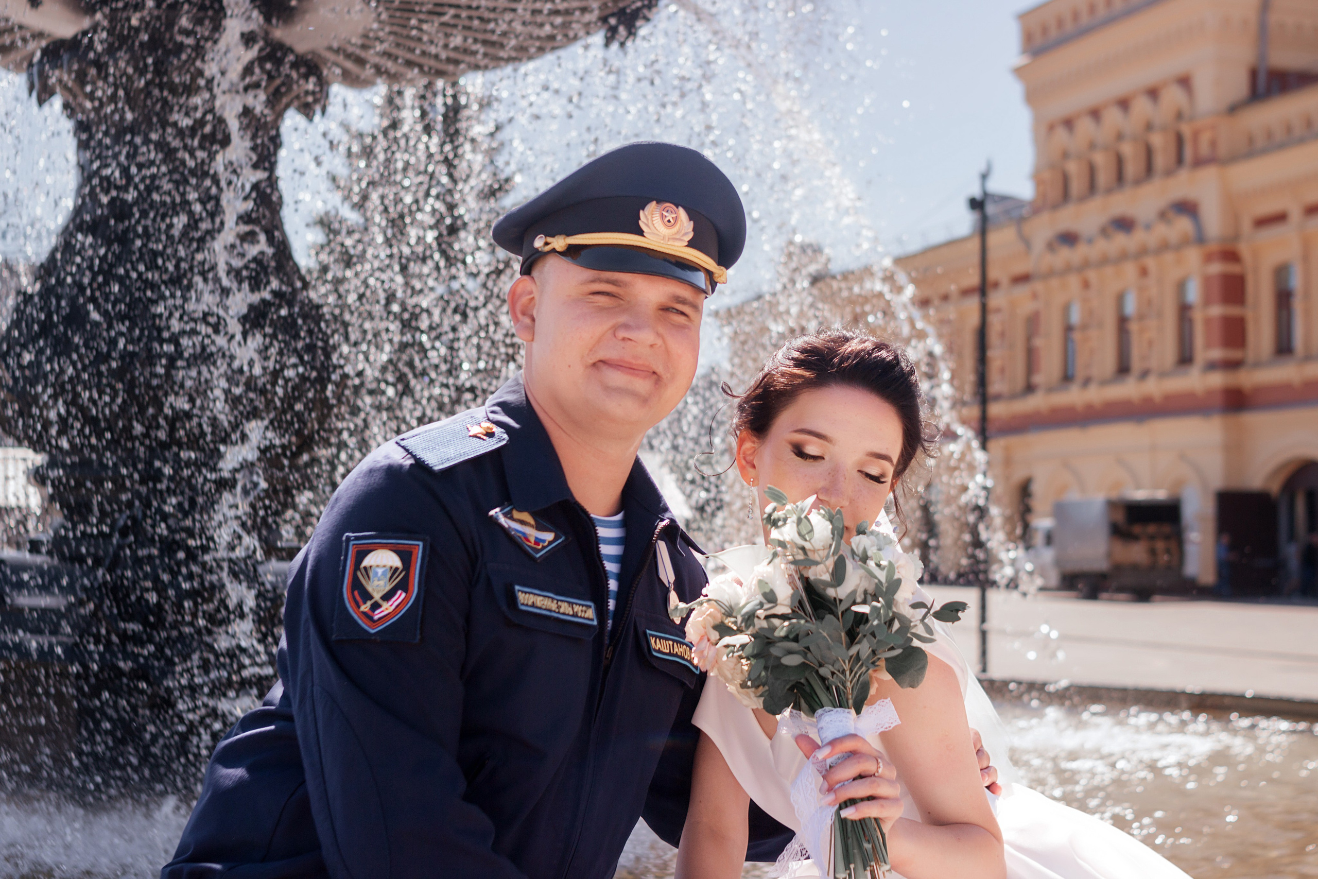 Свадебная съемка Лены и Никиты на Стрелке и в Ресторане Парус на Гребном канале. Свадебный фотограф и фотограф Love-Store в Нижнем Новгороде Анастасия