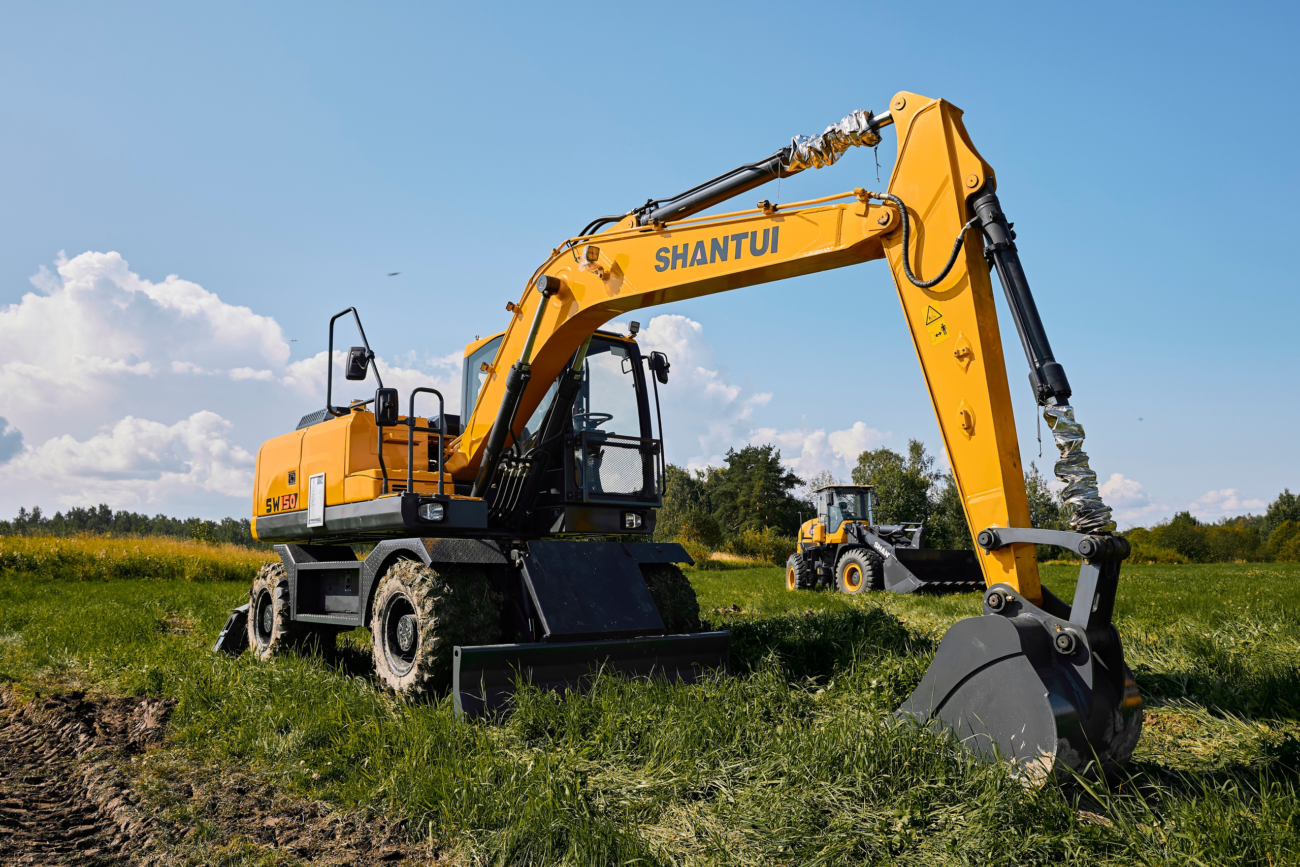 Презентация спец. техники Shantui. Фотограф Александра Иванова