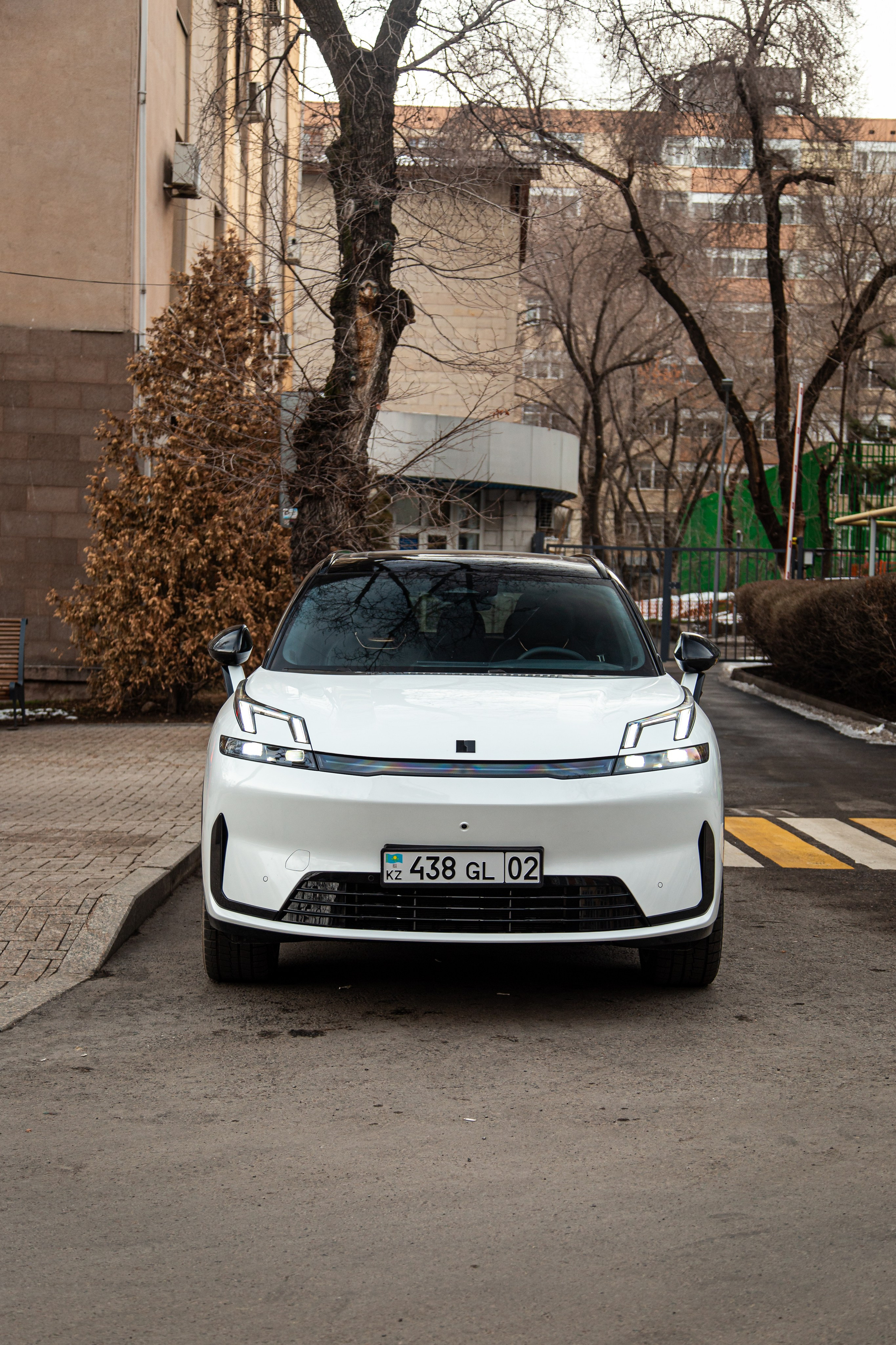 Lynk&Co 08 EM-P. Рекламный и портретный фотограф в Алматы — Серекпаев Танирхан