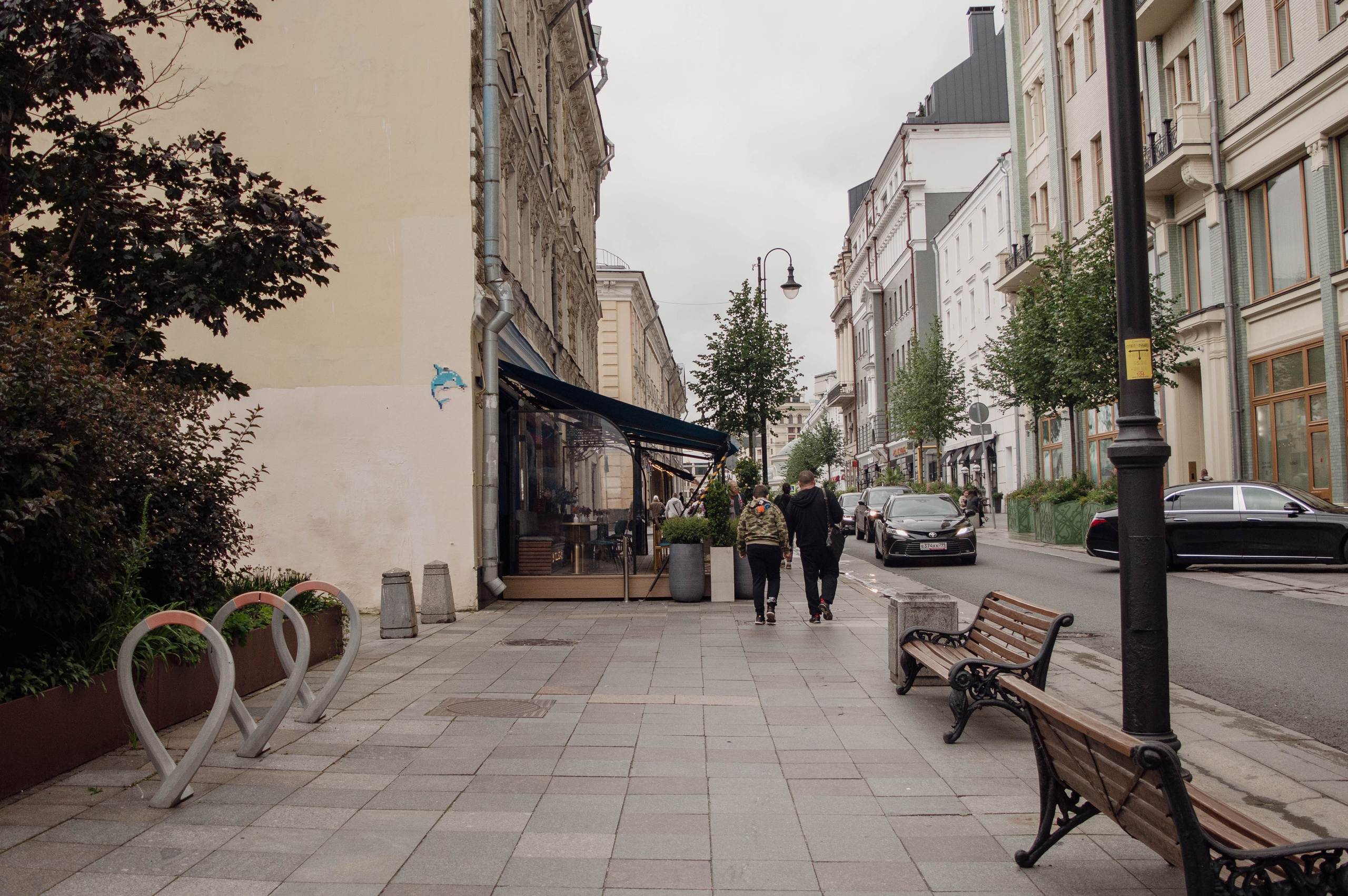 Типология «Стикербомбинг в городе». Фотограф Анастасия Лощакова в Москве