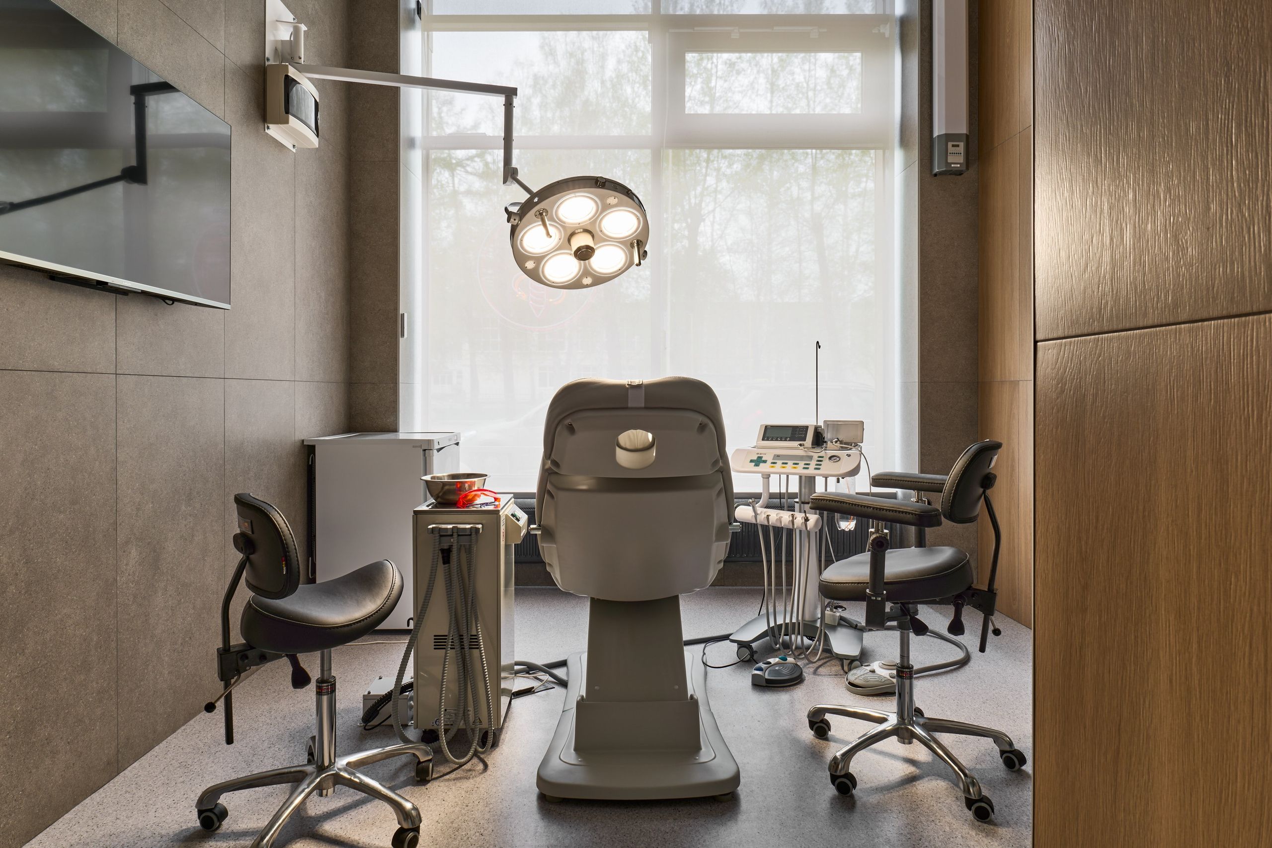 Стоматология «Линии Белого». Интерьерный фотограф. Фотограф архитектуры