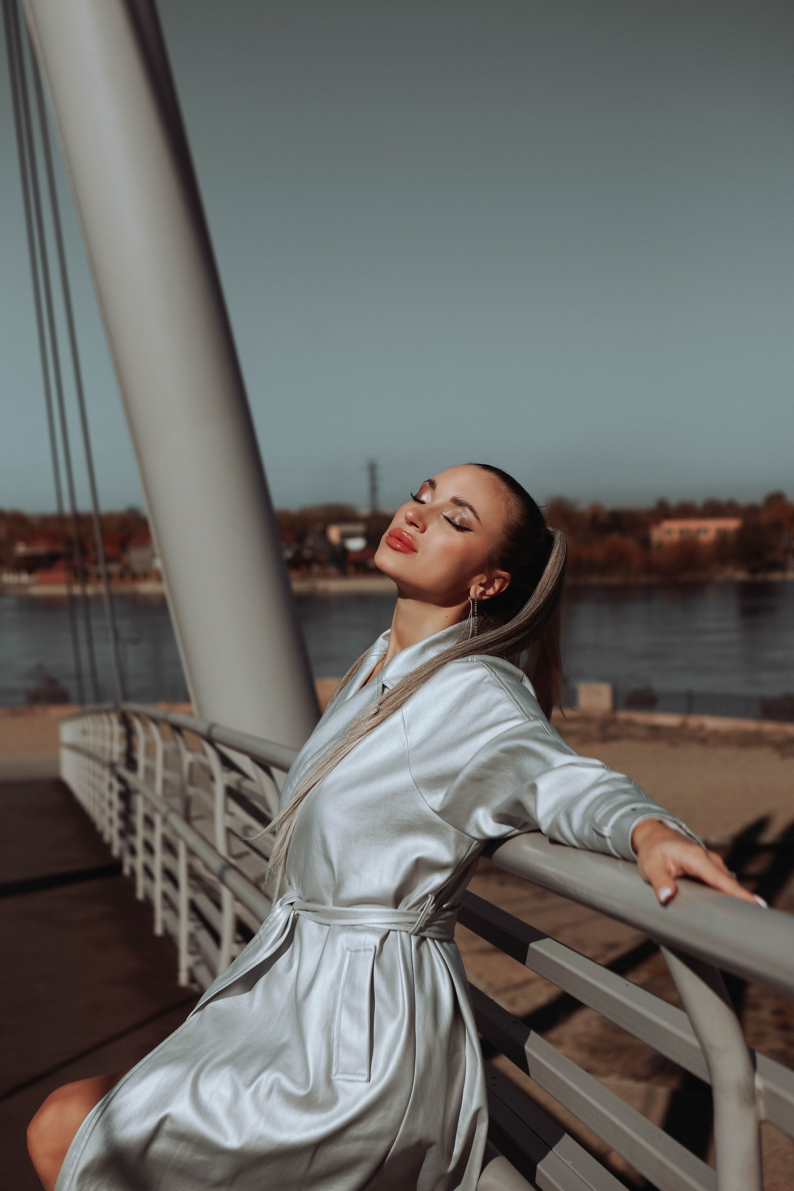 Кристина на мосту. Фотограф в Иркутске