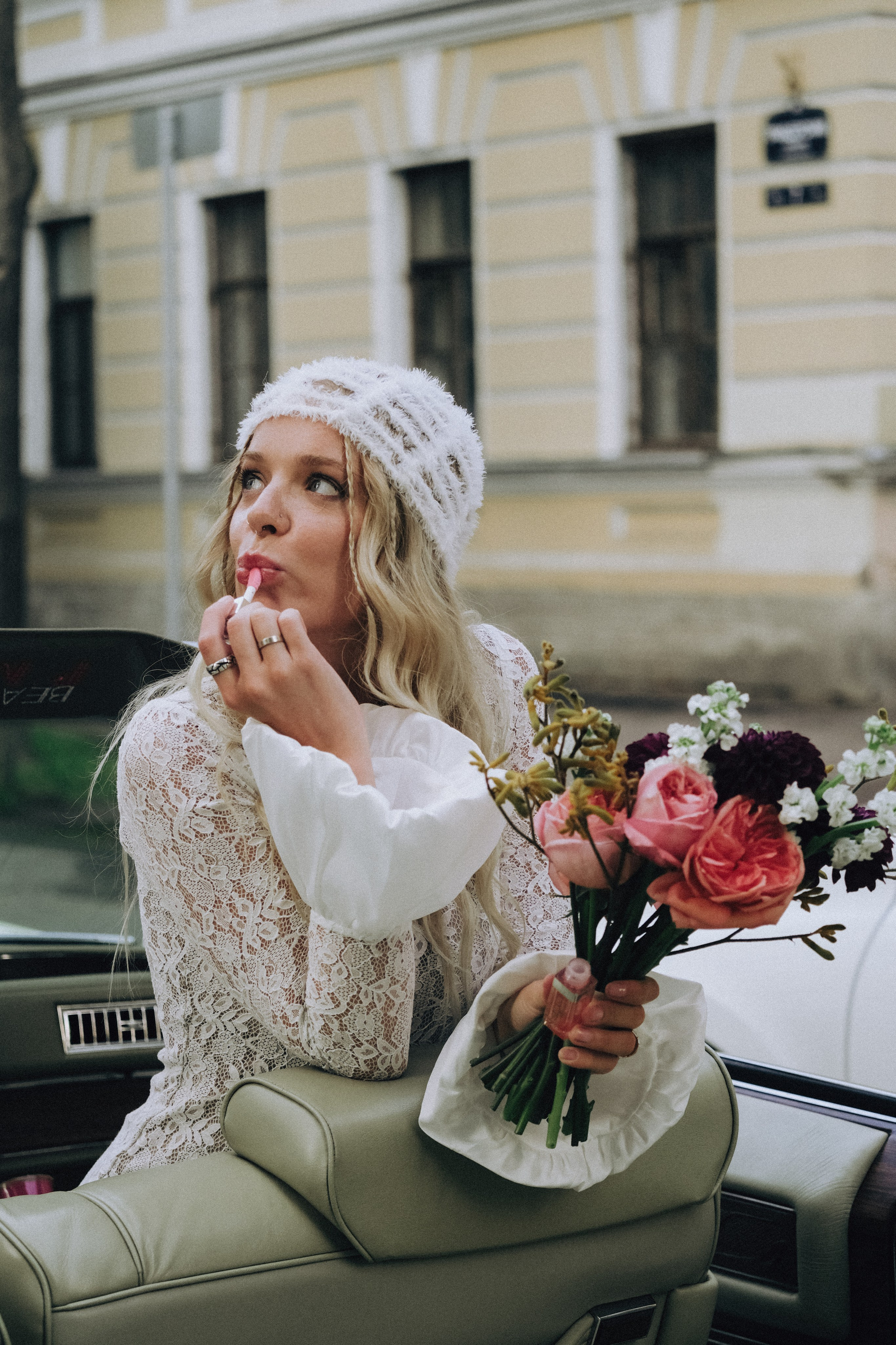 СВАДЕБНАЯ СЬЕМКА С КАБРИОЛЕТОМ В САНТК-ПЕТЕРБУРГЕ НА ПЕТРОГРАДКЕ В ОТЕЛЕ ПАНОРАМИКА. Профессиональный фотограф, Санкт-Петербург — Виктория Богомолова