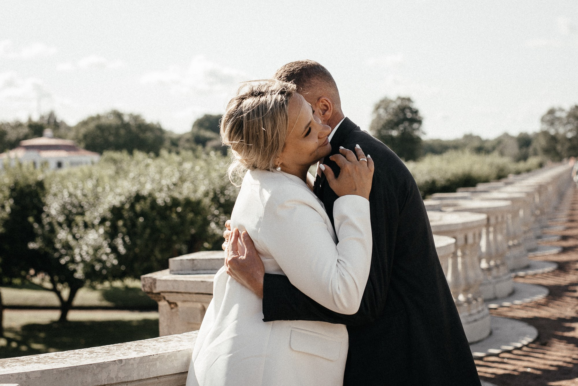 Свадебная фотосессия для двоих в СПб: ЗАГС, Исаакий, Петергоф