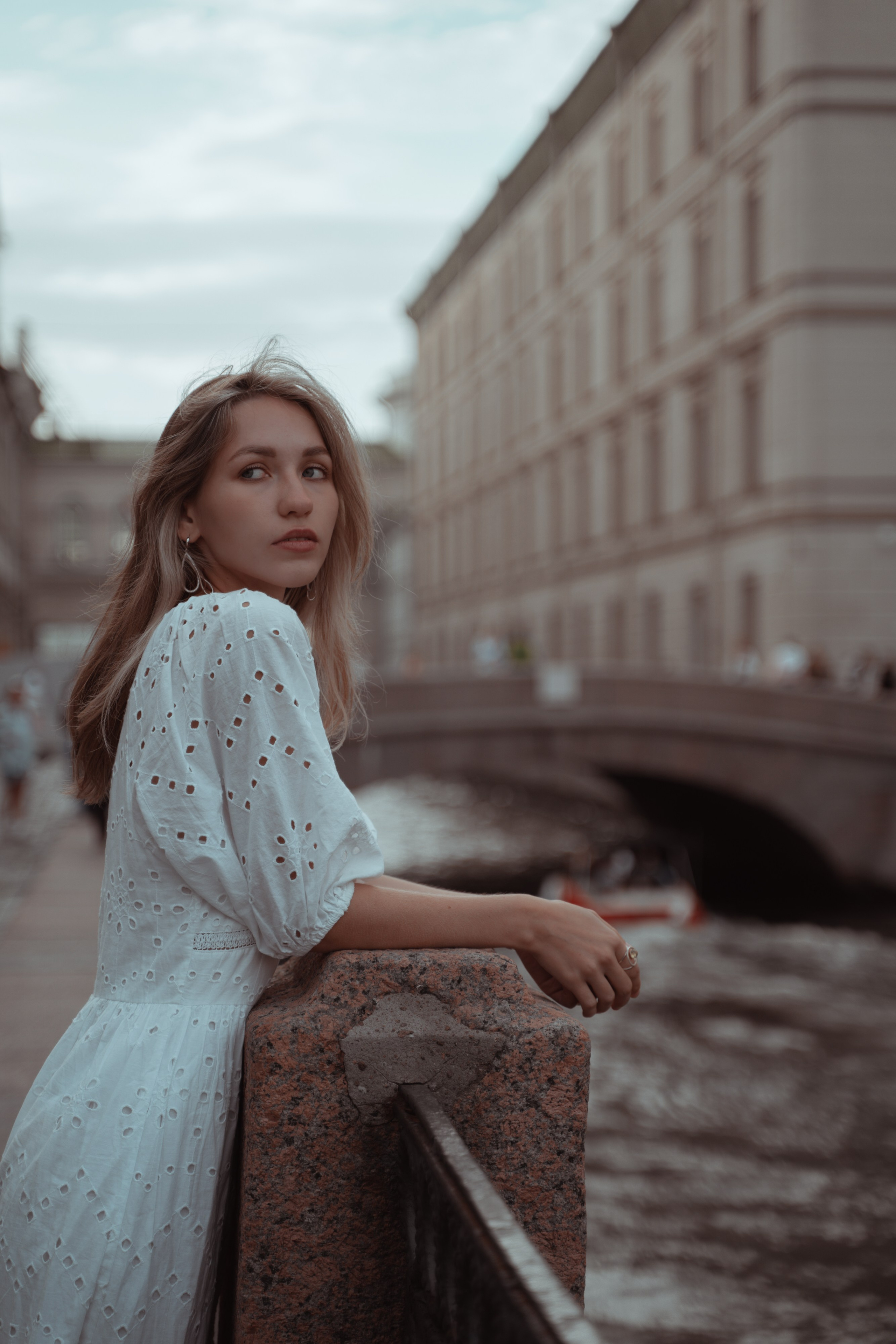 Прогулка по городу. Портрет. Санкт-Петербург, лето 2024. Главная