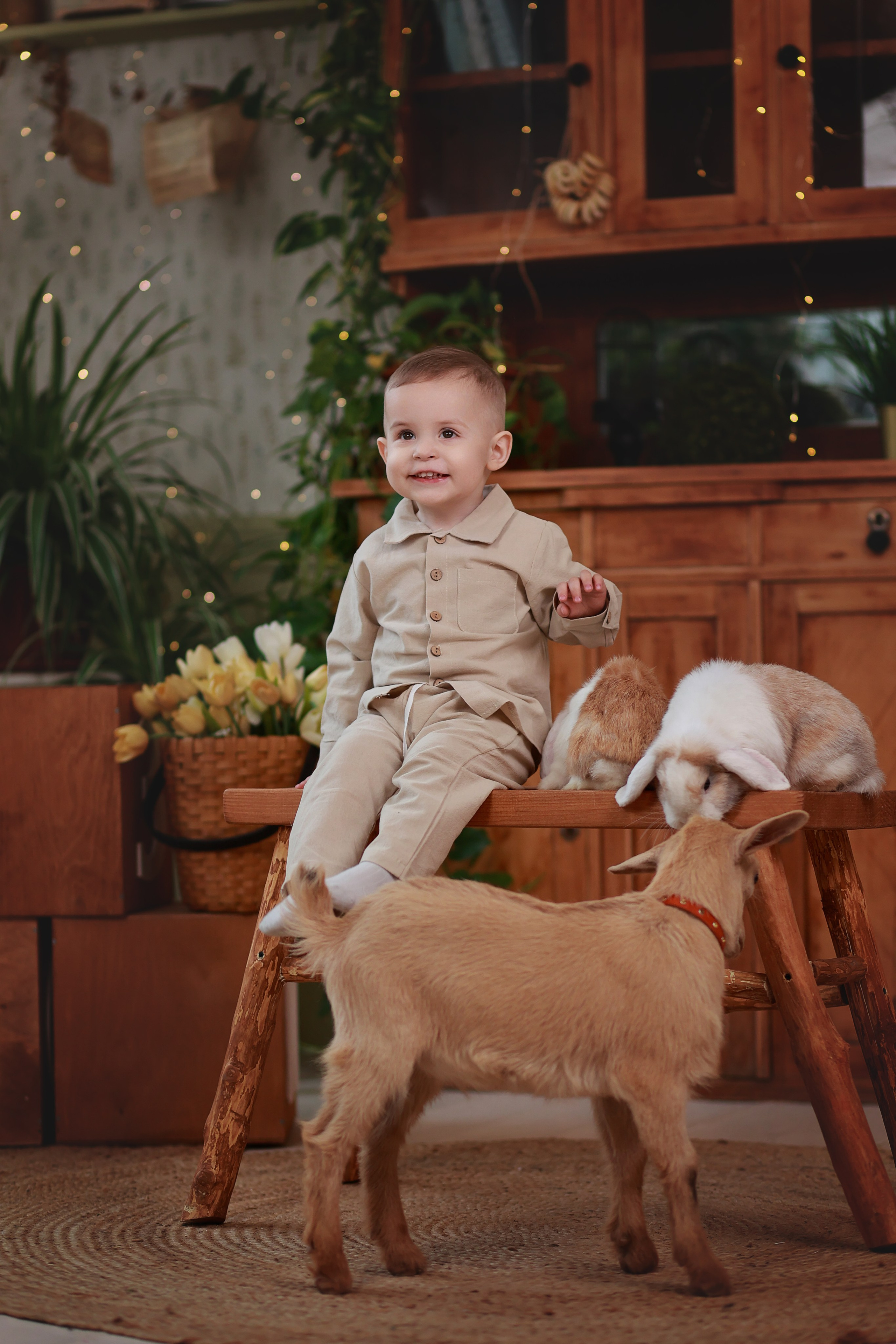 Фотопроект с козочкой и кроликами. Детский семейный фотограф Краснодар