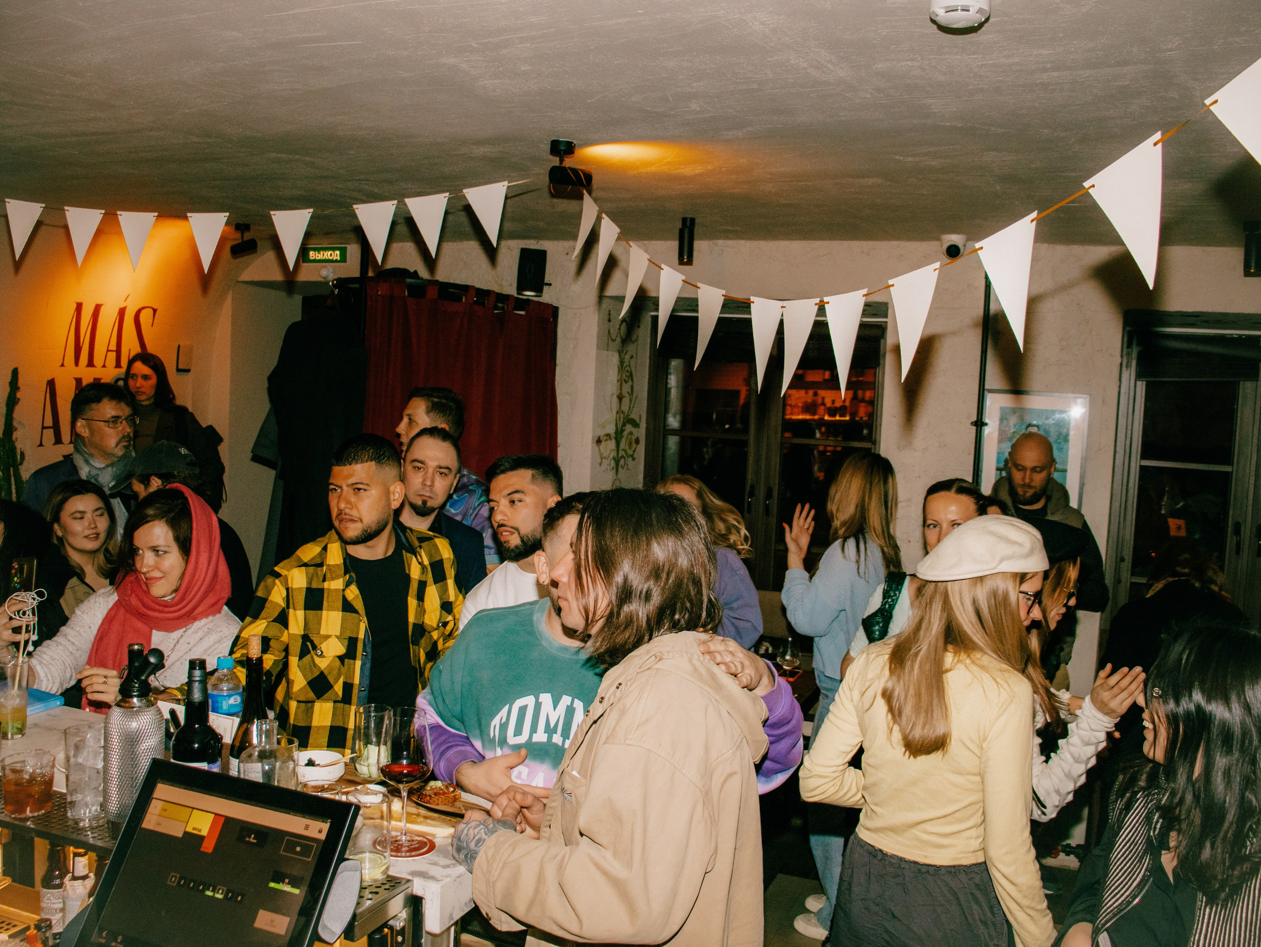 Открытие Por Favor bar. Фотограф | портрет | бренды | репортаж