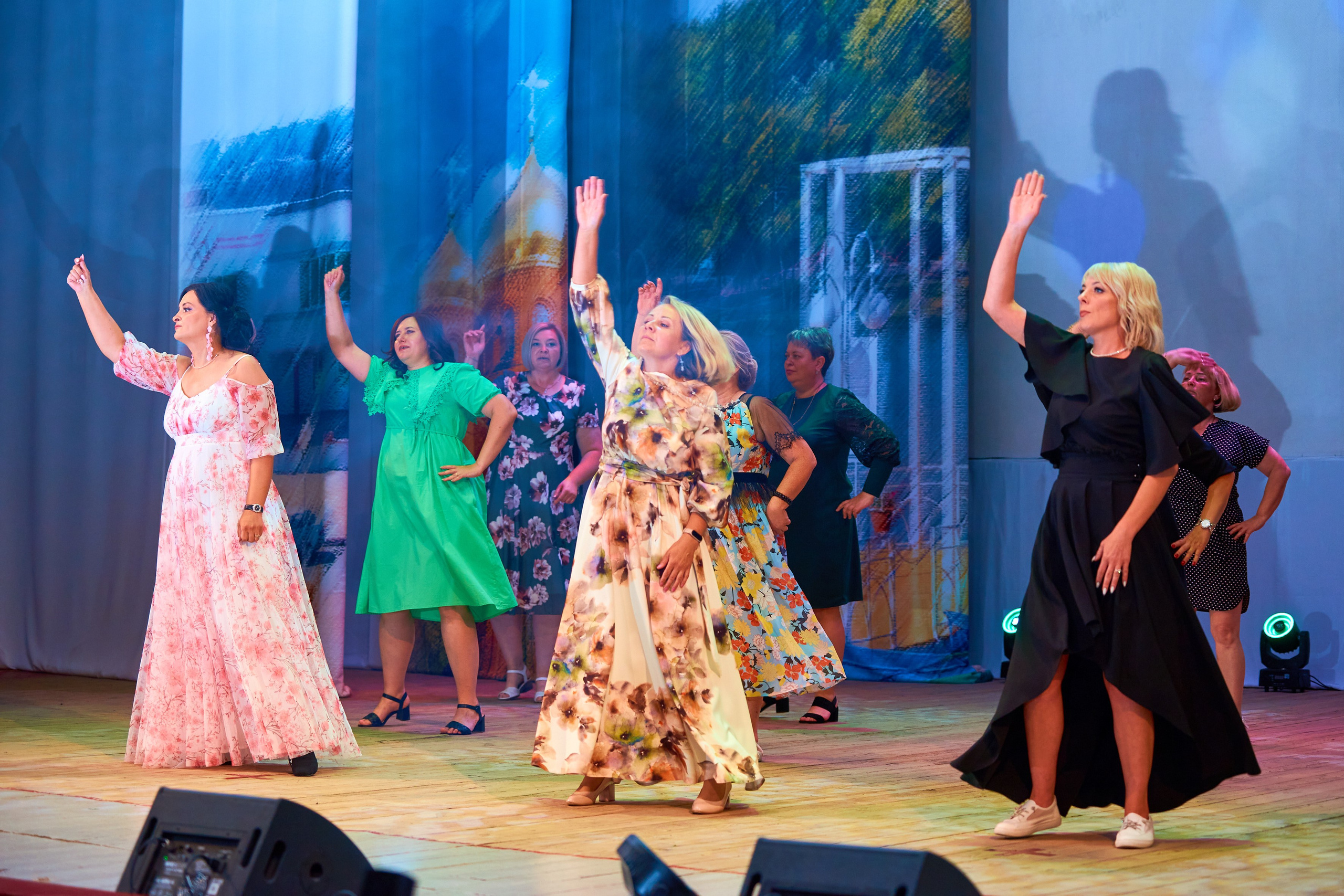 Вручение аттестатов 2023. 11 класс. Childrenfoto.ru