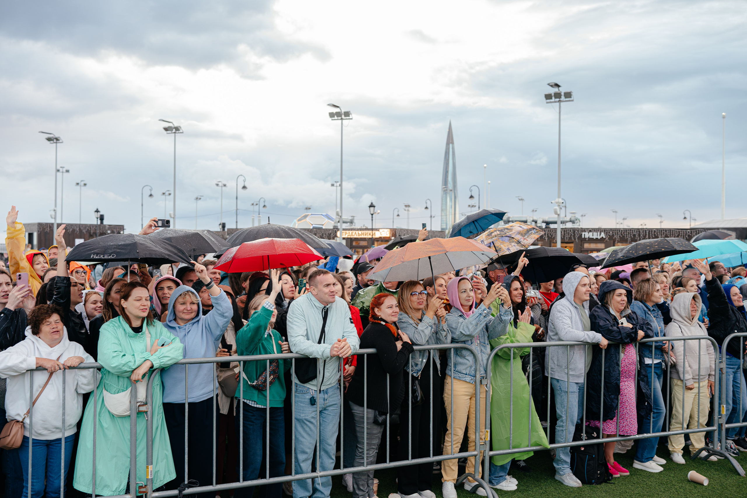 Концерт Светы. Коммерческий фотограф в Санкт-Петербурге Анна Кобзарь