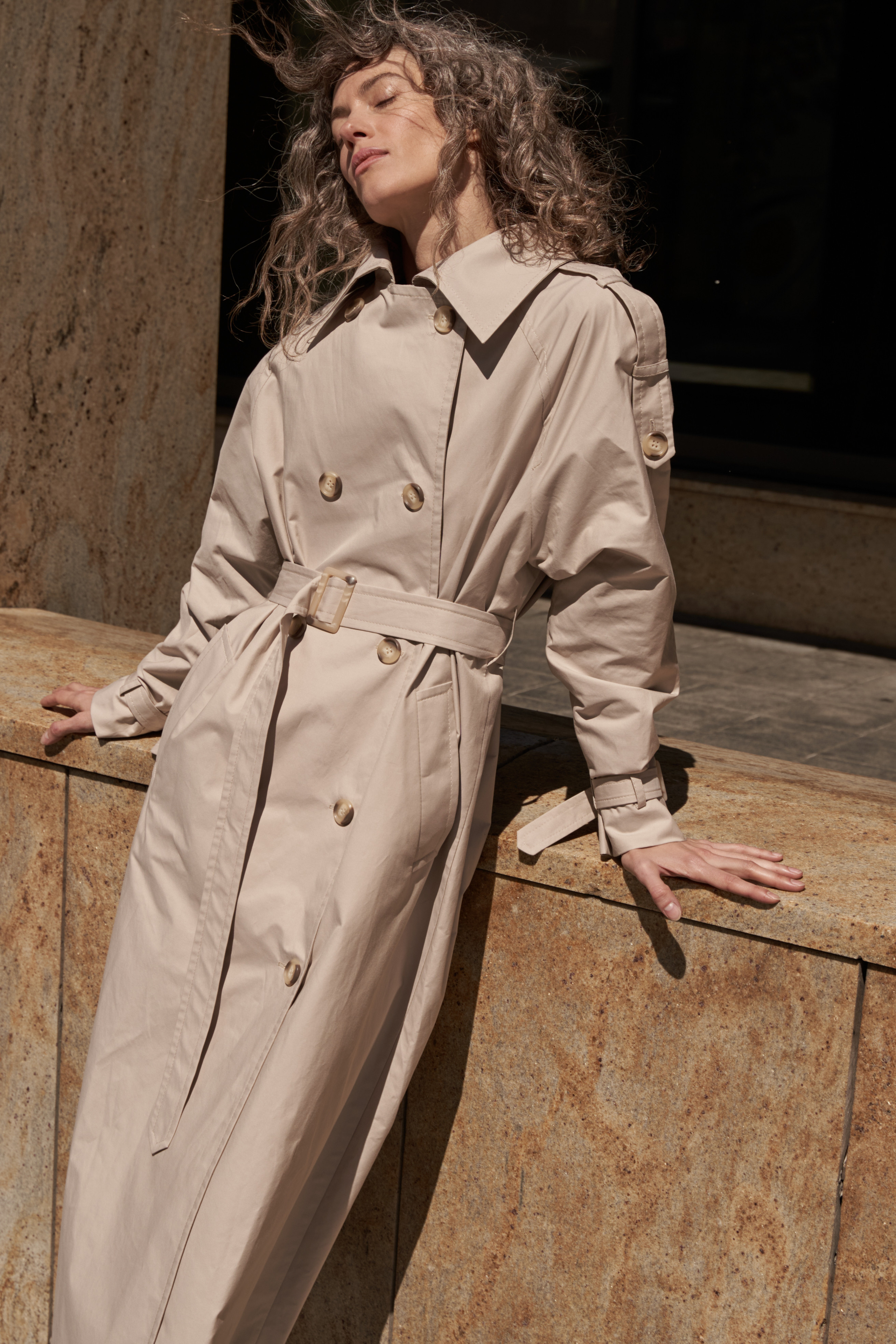 HISS. Фотограф для брендов одежды и маркетплейсов в Москве Рита Винтер