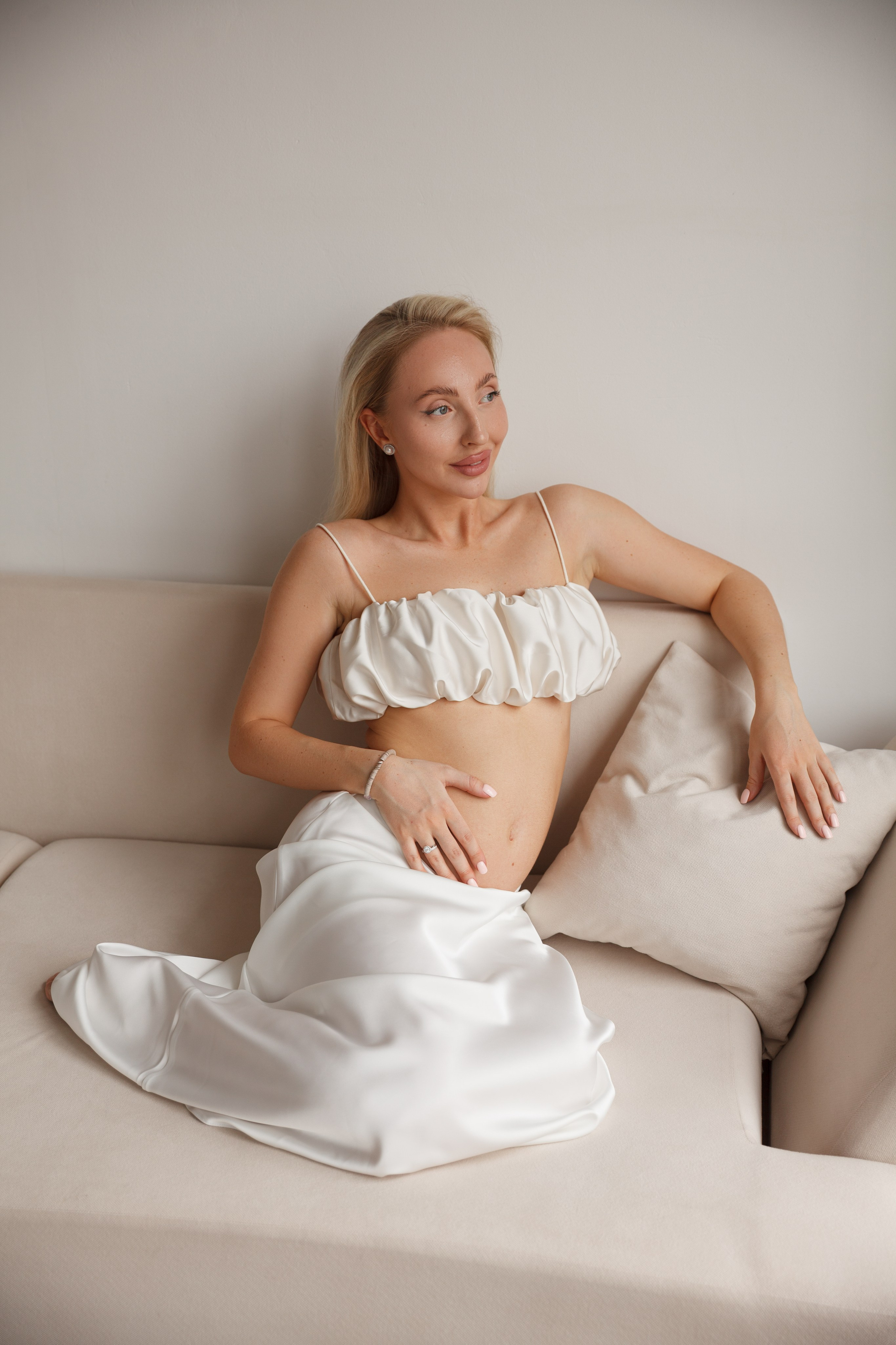 Maternity. Anastasia Lanina — Fashion & Portrait Photographer in Bodrum