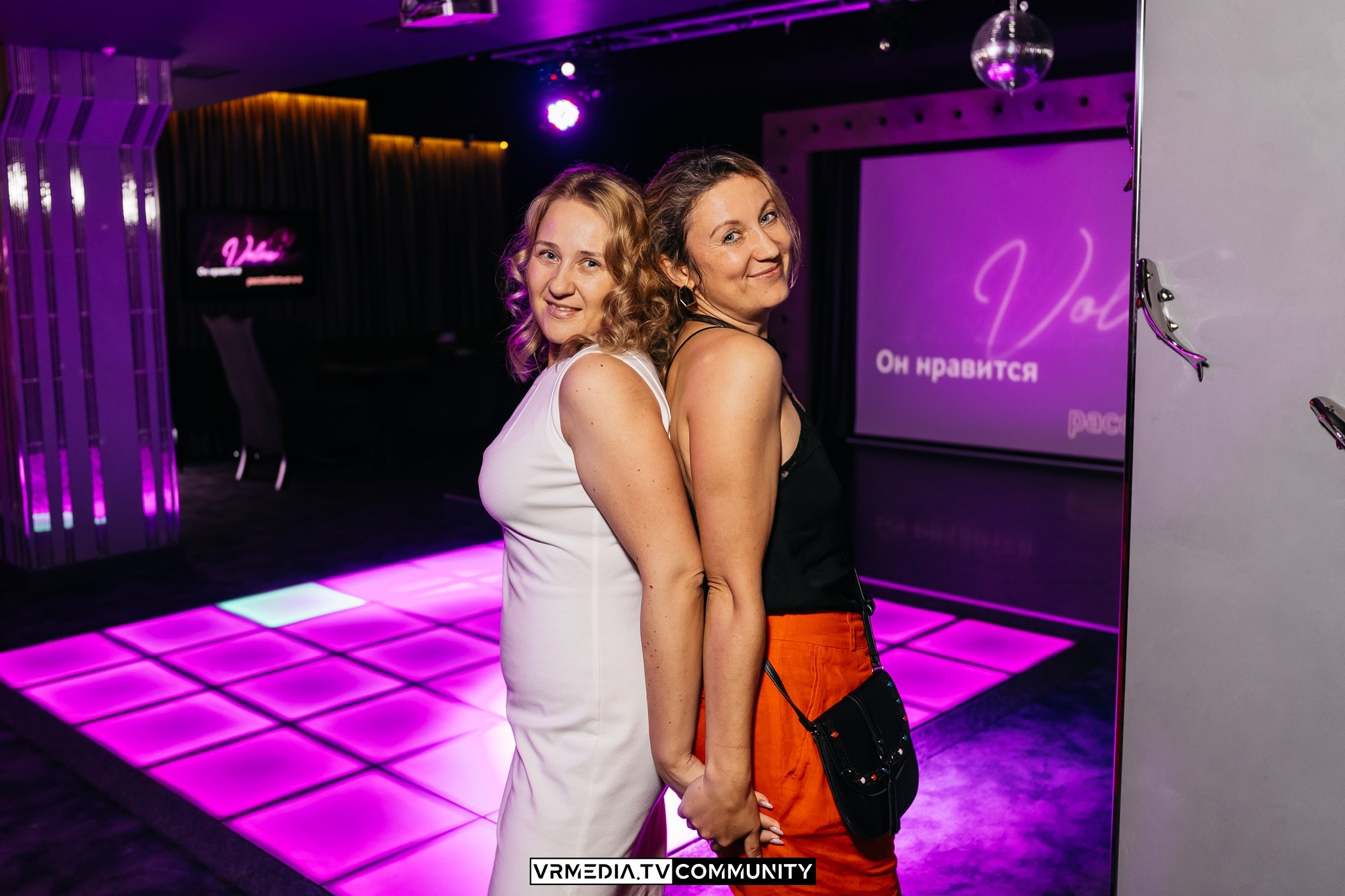 Караоке-бар «Volna»: Золотые 2000-е