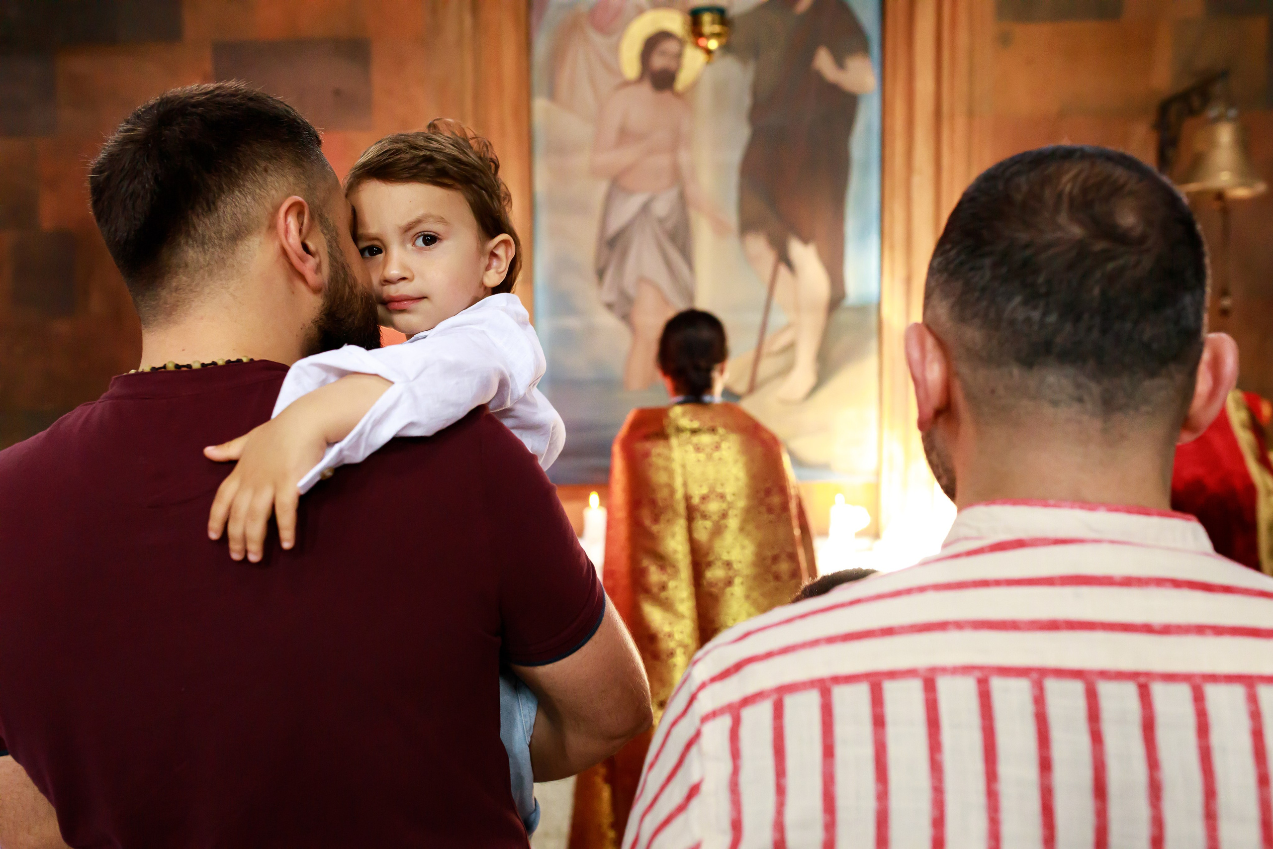 Таинство Крещения в Армянской церкви. Фотограф Тверь. Свадебные, семейные, индивидуальные фотосессии