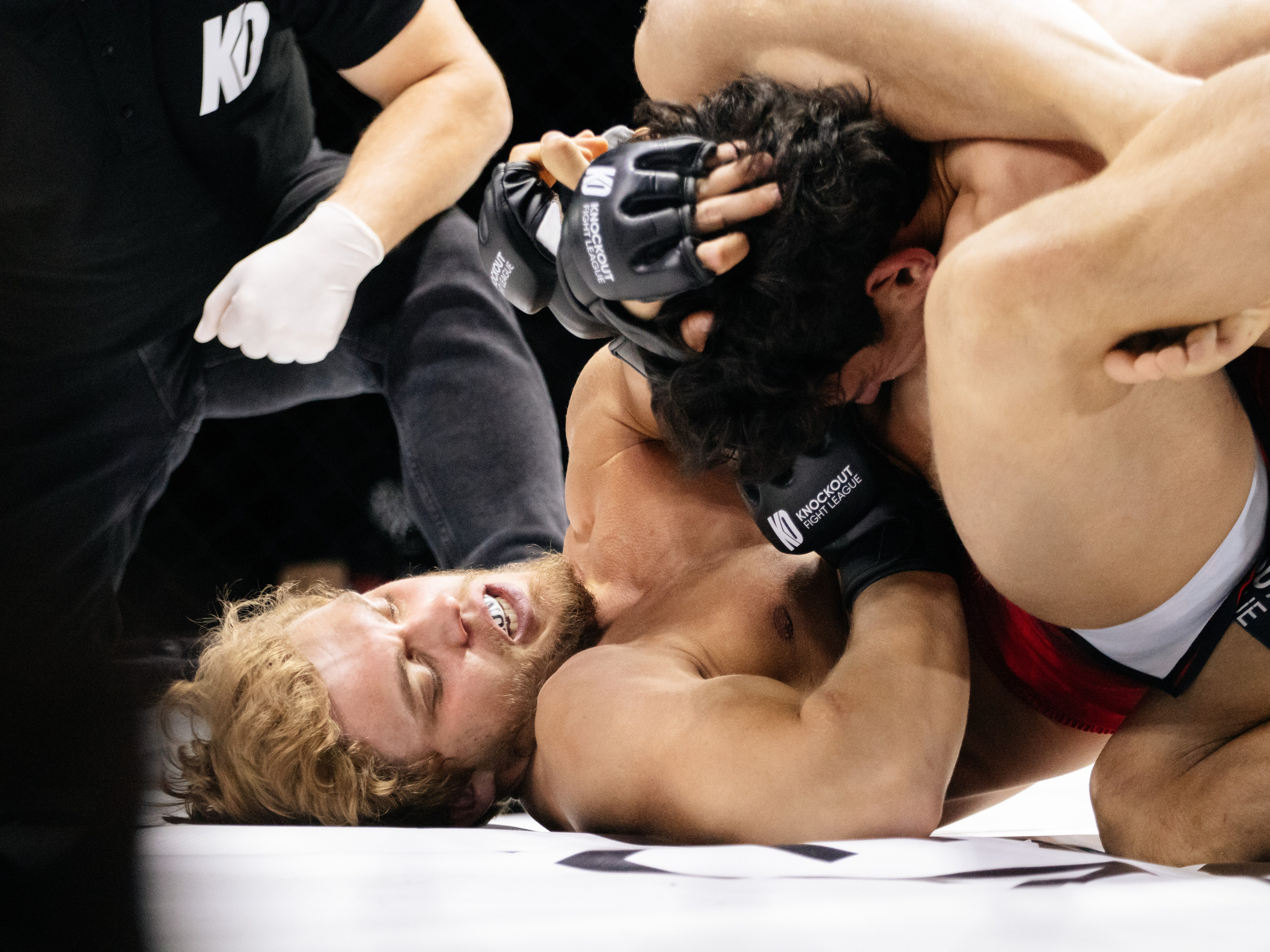 Бойцовская лига «KNOCK OUT». KRIS KRUPINNIKOVA