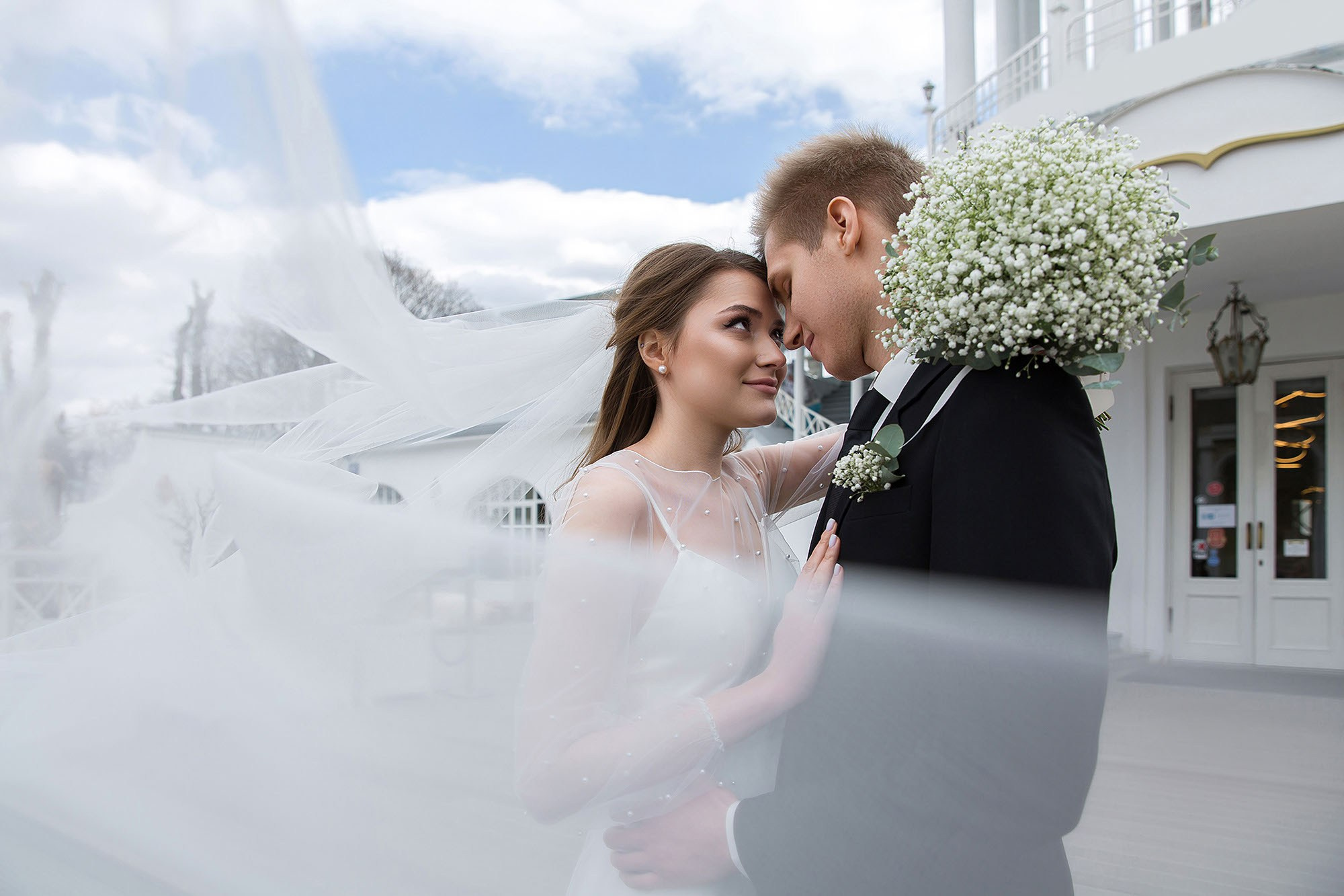 Прогулка, фотосессия жениха и невесты. Свадебная съемка. Фотограф в Москве Валерий Боцман