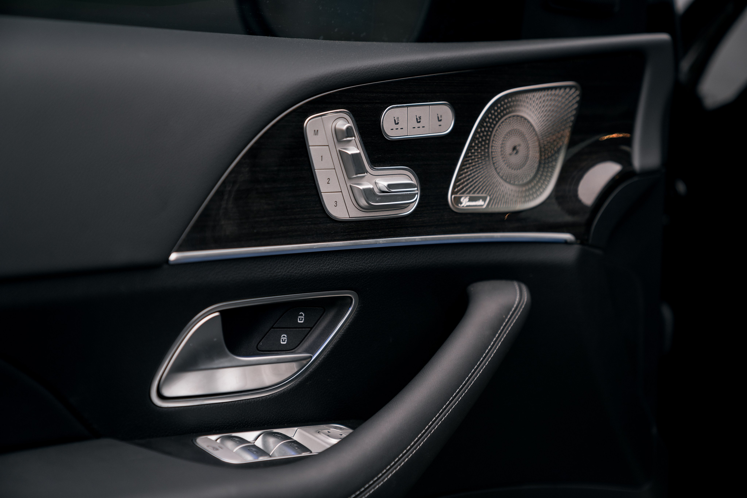 Mercedes-Benz GLE 400D. Идеальные портреты для соцсетей — Фотограф Ленар