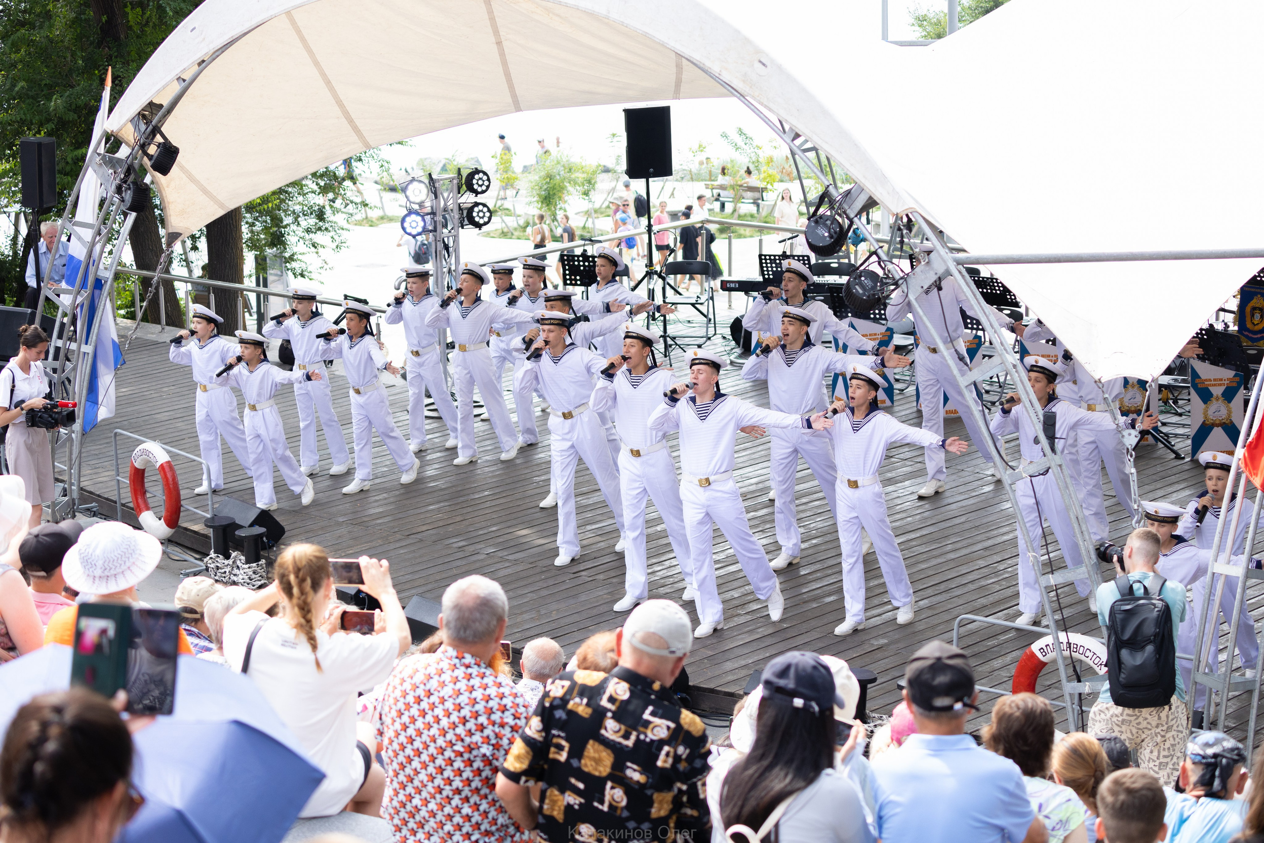 Праздничный концерт ко дню ВМФ. Владивосток 2025. Олег Катакинов| Репортажный фотограф в городе у моря (Владивосток)