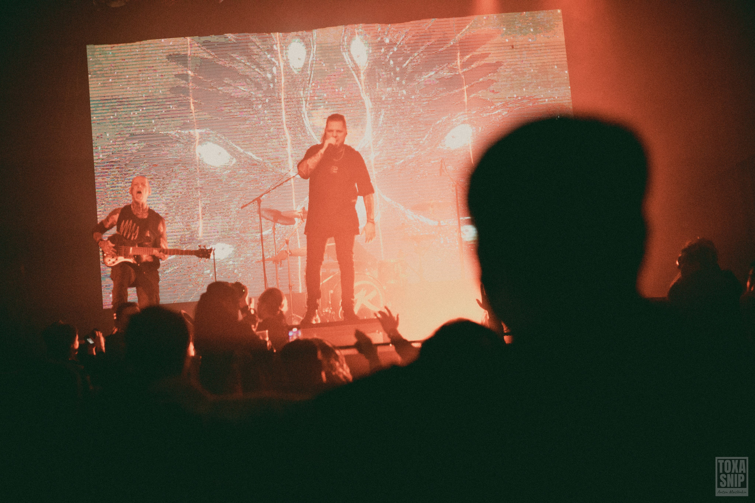 Концерт группы KAPRANOV в Москве (04.04.2025). Toxasnip Photo | Anton Maslenkin