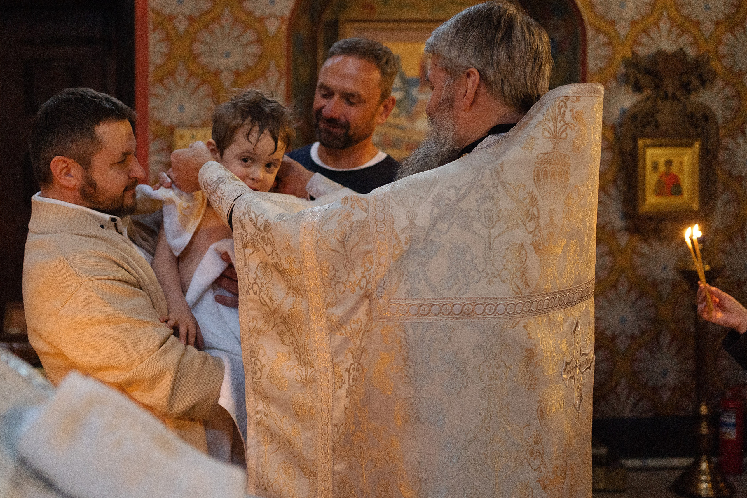 Съемка Таинства Крещения в храме Архангела Михаила в д. Станиславль. Семейный и детский фотограф в Москве Екатерина Офицерова