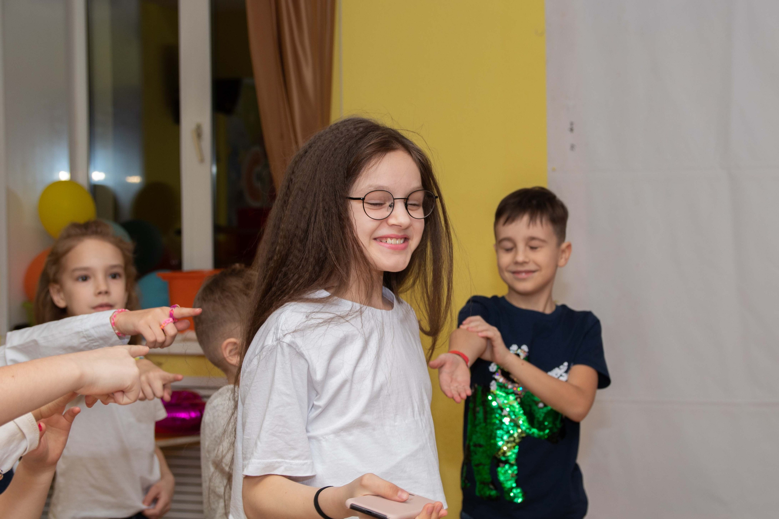 Orange kids. Репортажный Фотограф