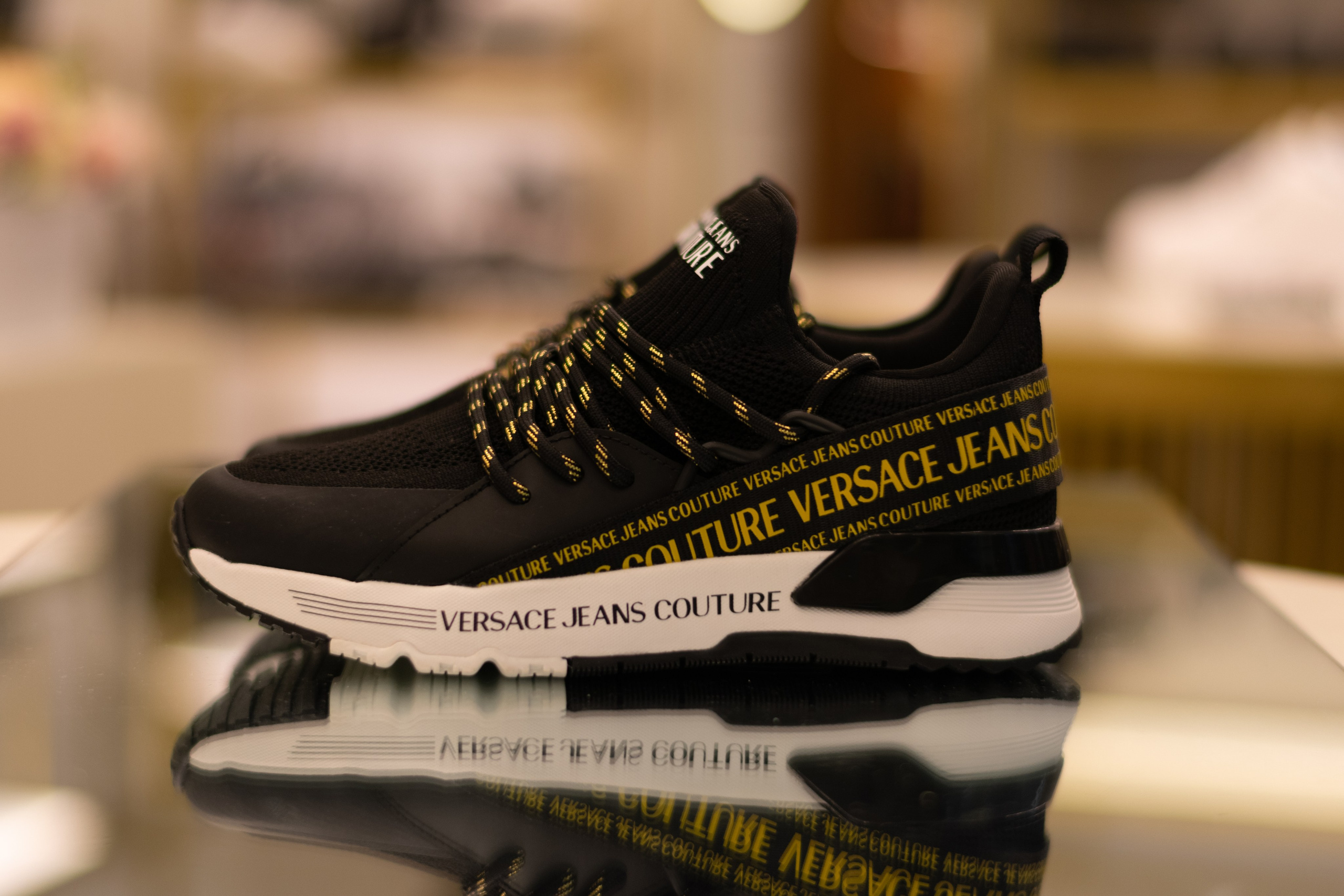 Для организаций. Предметная фотосессия для обувного магазина Capsula. Фотограф/видеограф Богдан Голованов