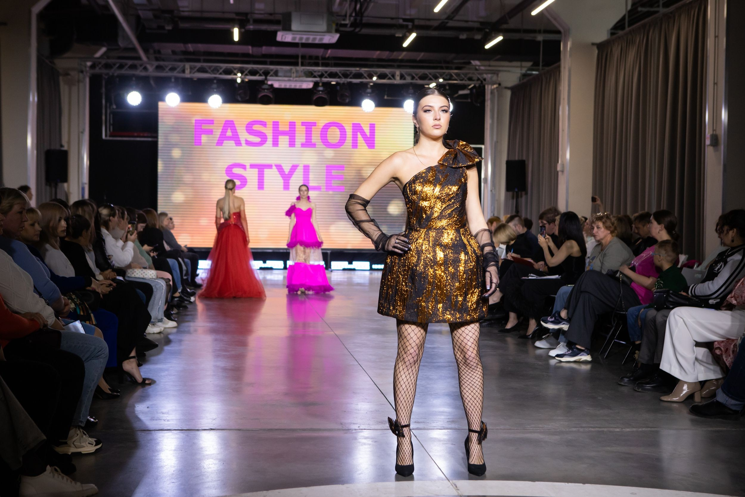 Фестиваль моды и красоты Fashion Style (11 мая 2024). Репортажный фотограф Алексей Пирязев