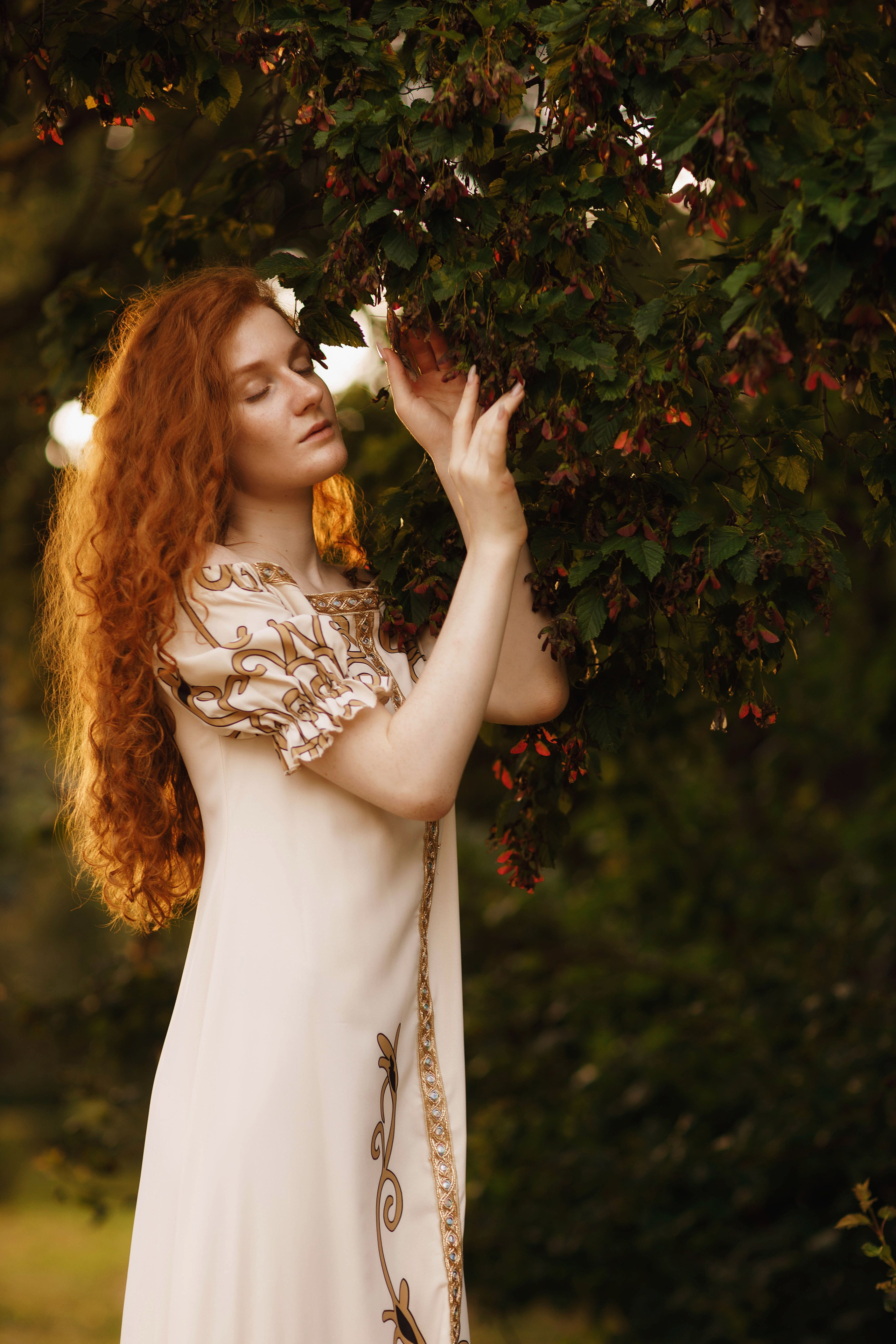 Фотосессия на заливе с Татой в платье от Ирины Павловой. Портретный и репортажный фотограф в Чебоксарах Андриян Чаркин