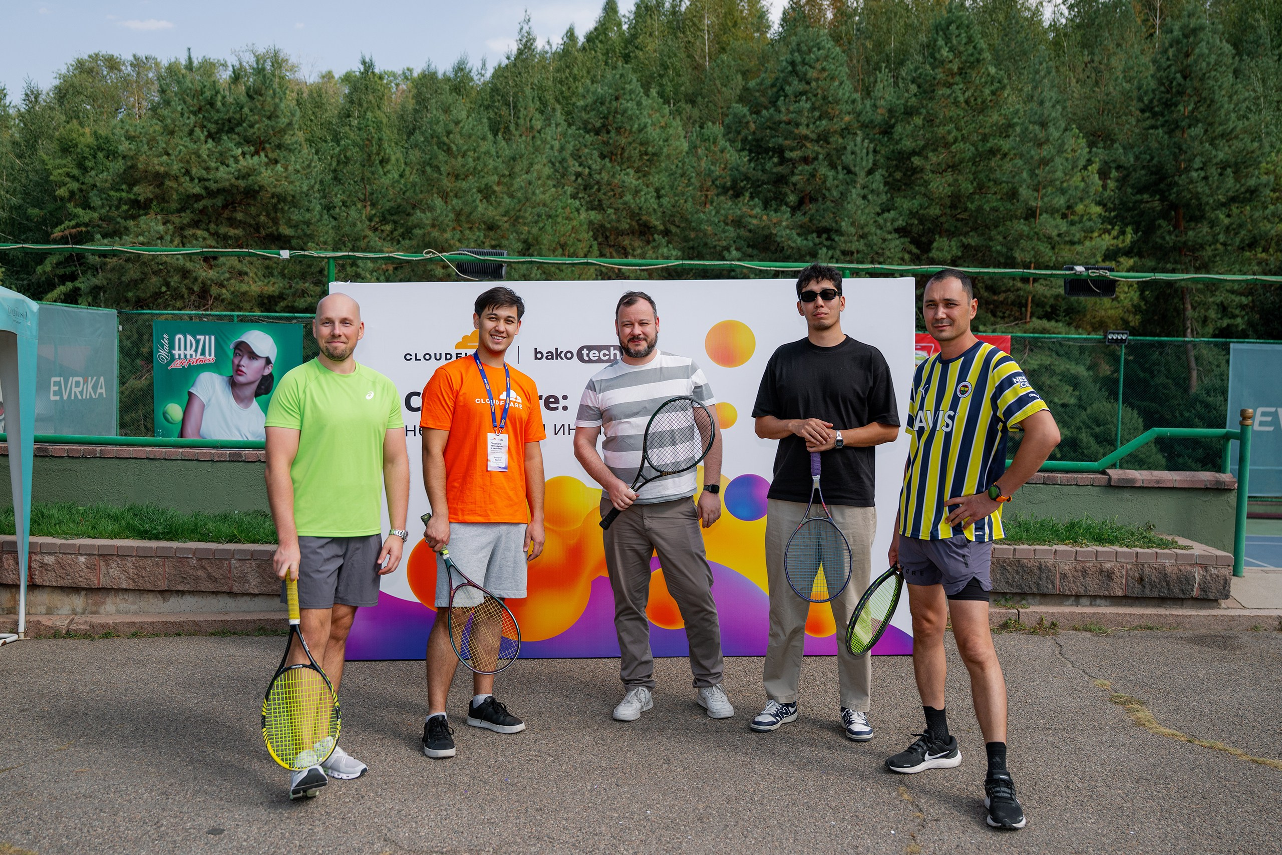 Конференция/Игра в тенис — BakoTech&Cloudfire. Фотограф в Алматы — Алексей Коньков | Репортаж, свадьбы, портреты