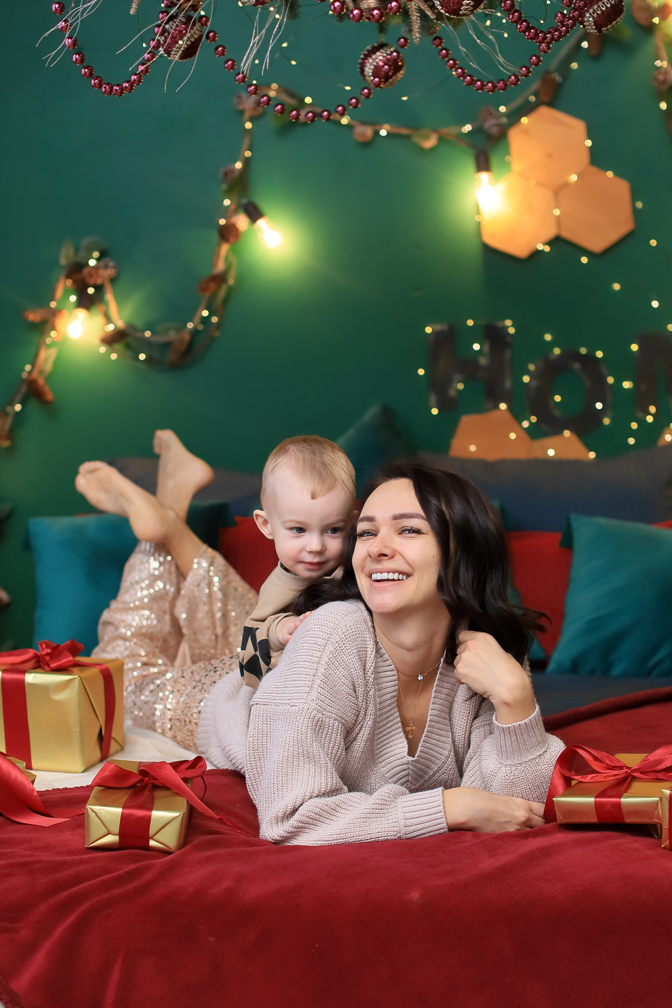 Семейные фотосессии в интерьере. Интерьерная фотостудия Toffee Studio