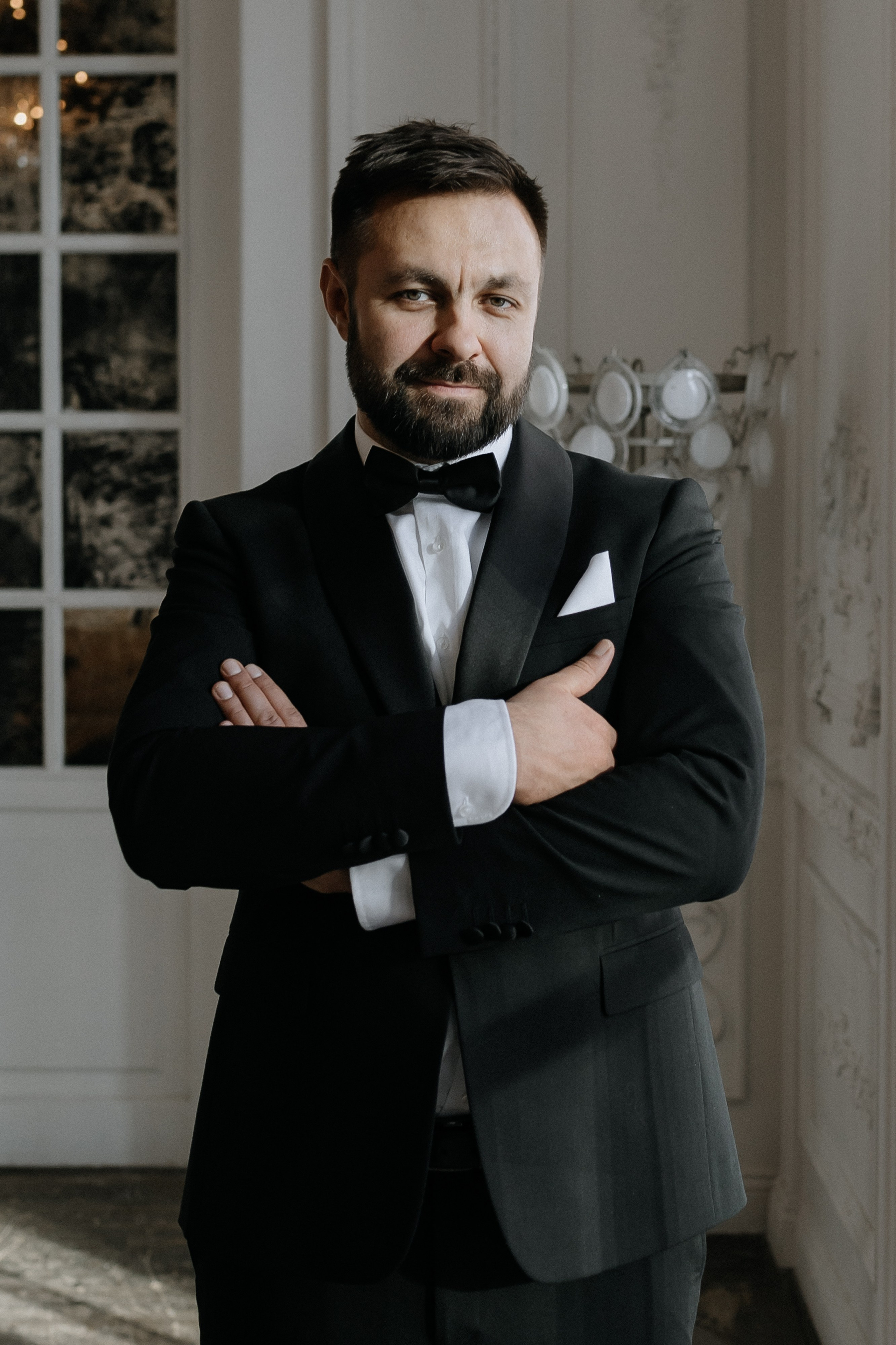 Регистрация брака и фотосессия в Особняке Royal. Свадебный фотограф Москва — Сергей и Татьяна