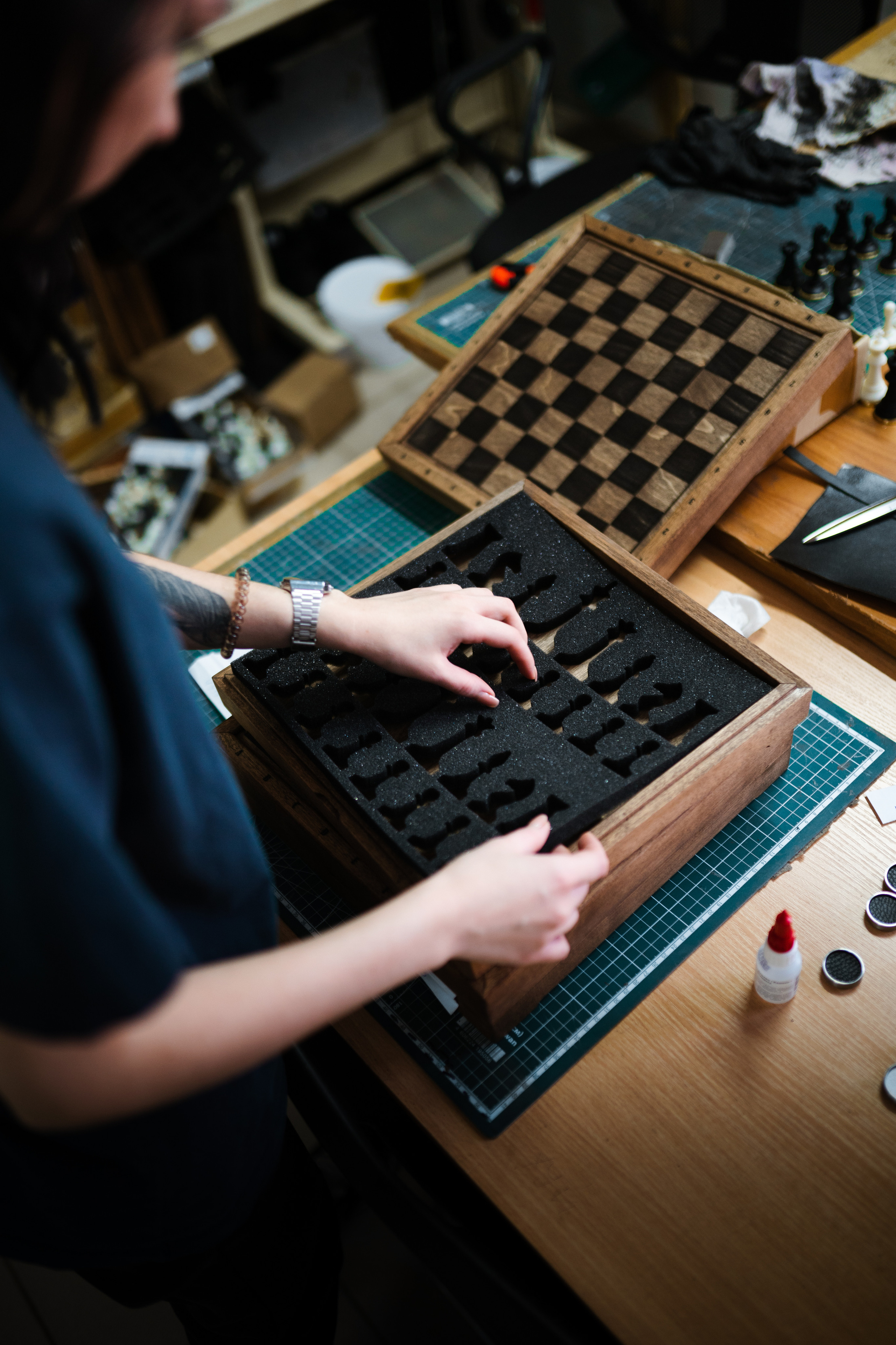 Производство шахмат VASO. Фотограф в СПБ Алмаз Камаев