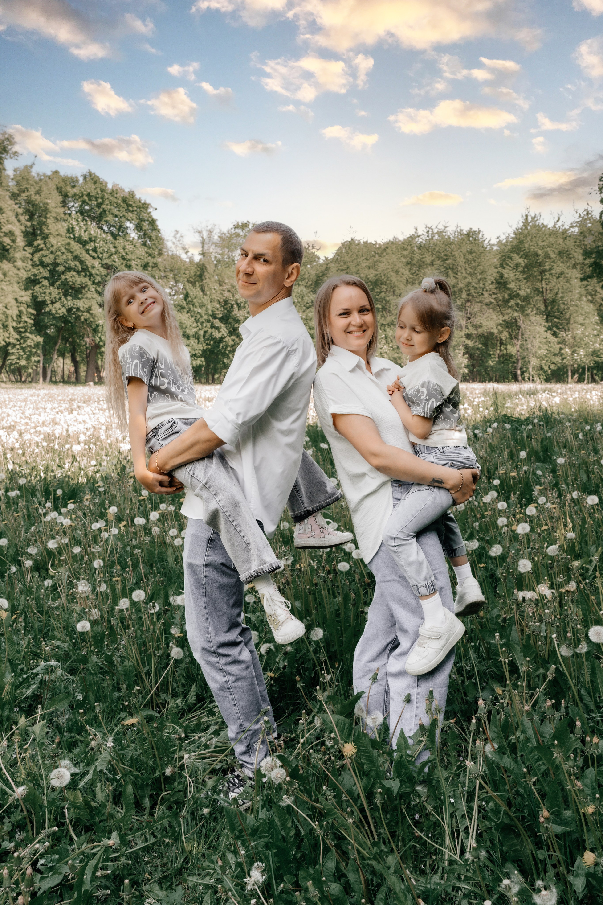 Семейная съемка в Лошицком парке. Ваш семейный фотограф в Минске — Вика Трегубова