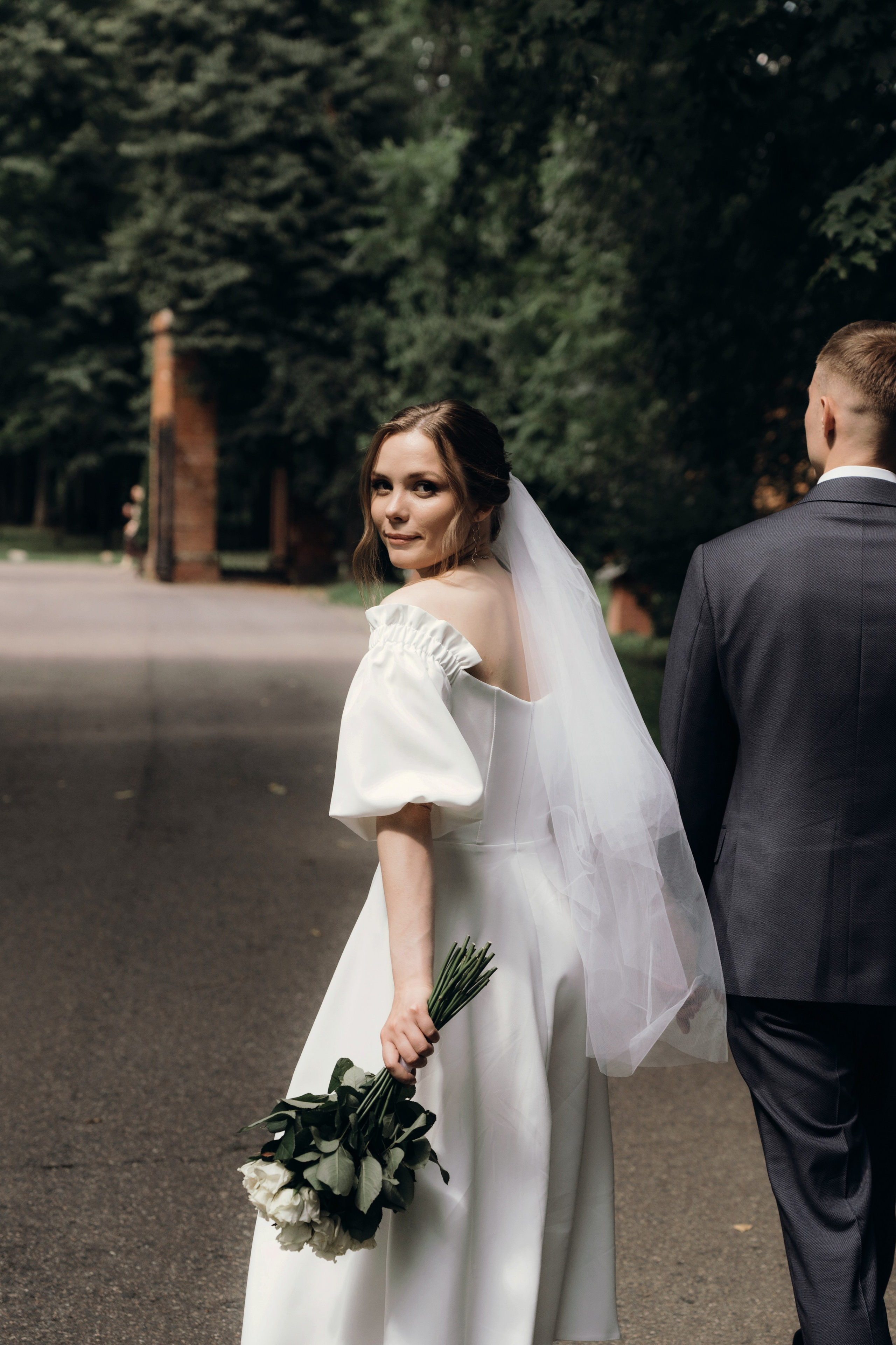 Свадебная прогулка в Лошицком парке. Ваш семейный фотограф в Минске — Вика Трегубова