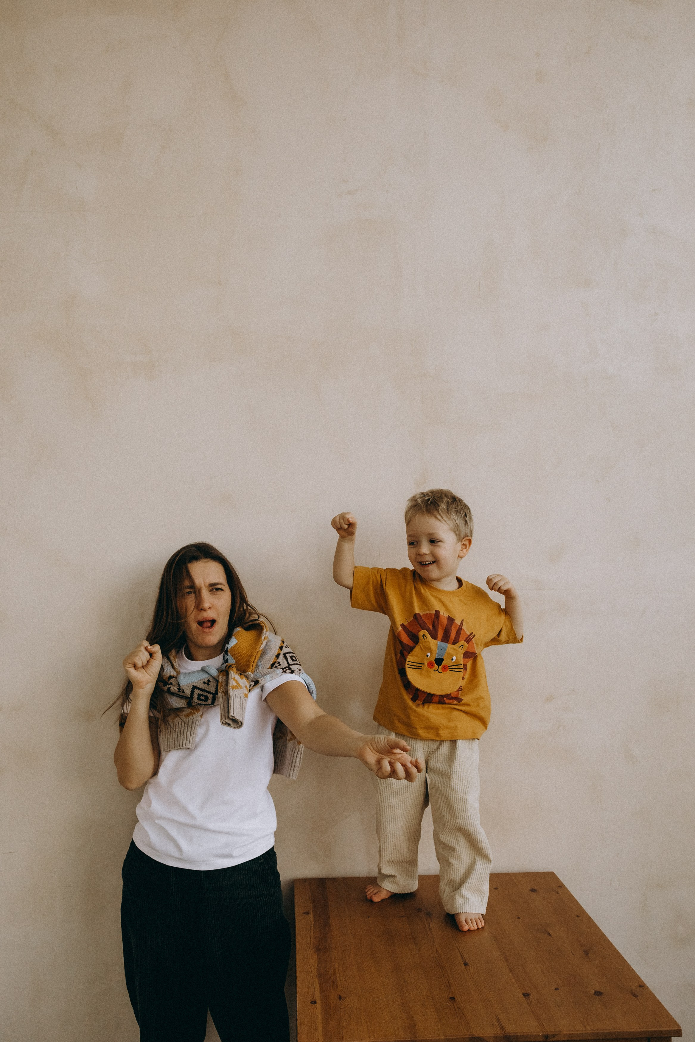 Наташа, Леня, Дима. Главная