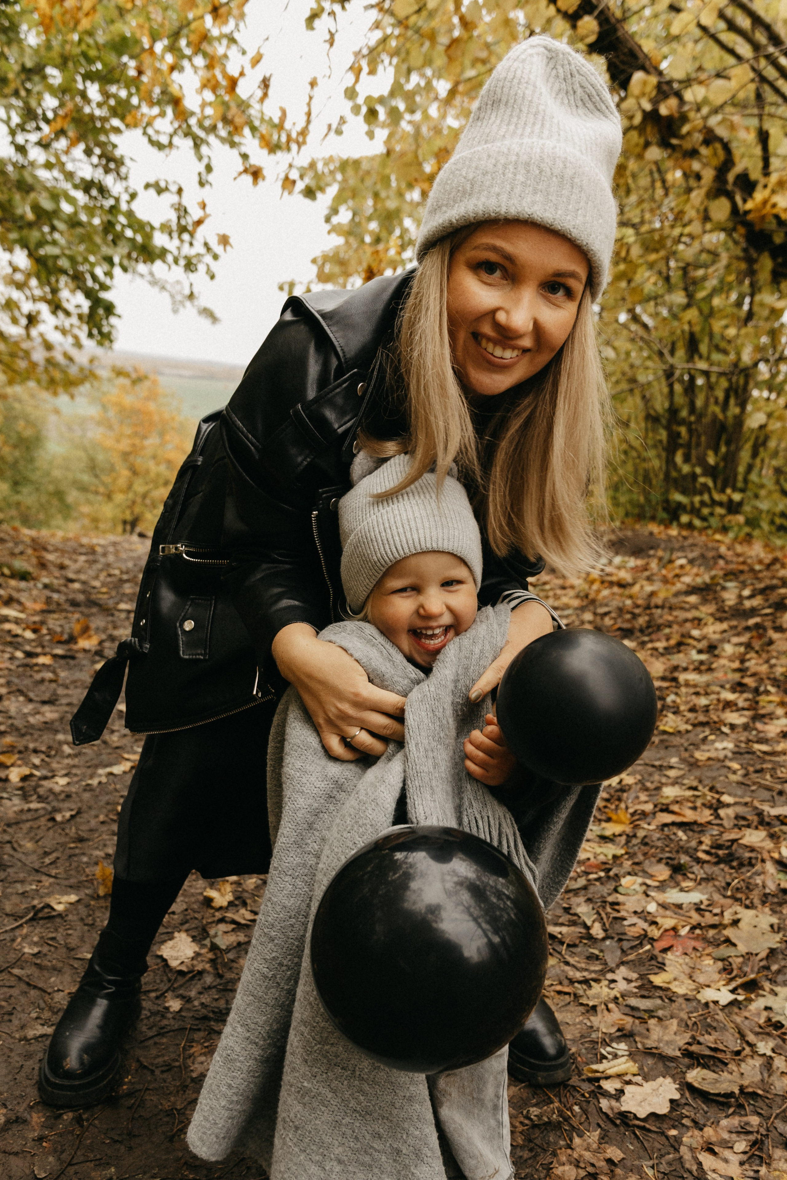 Аня и Мира. Главная