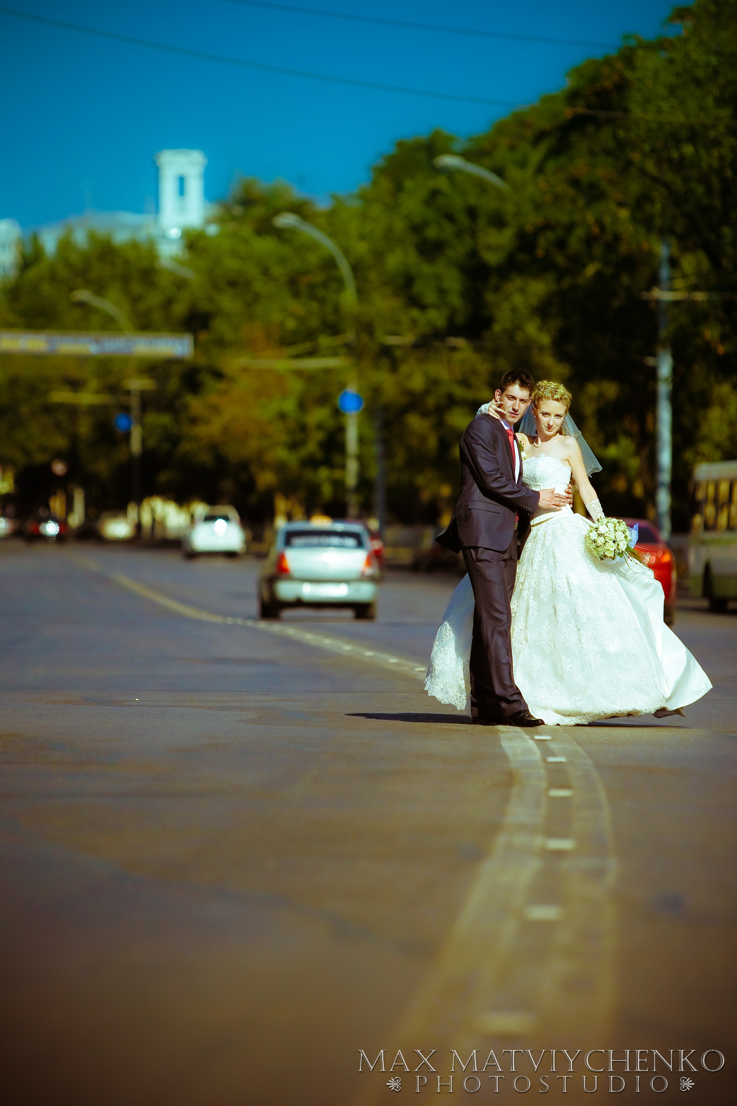 Любовь и кольца. Максим Матвийченко и Виктория Басова профессионалы своего дела