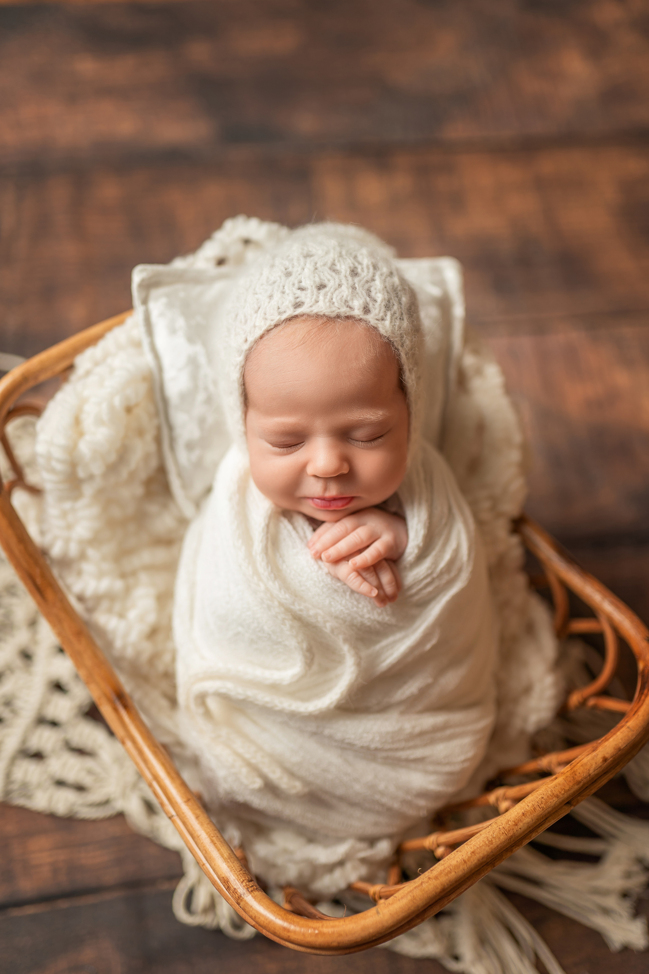 Фотосъемка newborn: создайте яркие и теплые воспоминания о первых днях младенца.