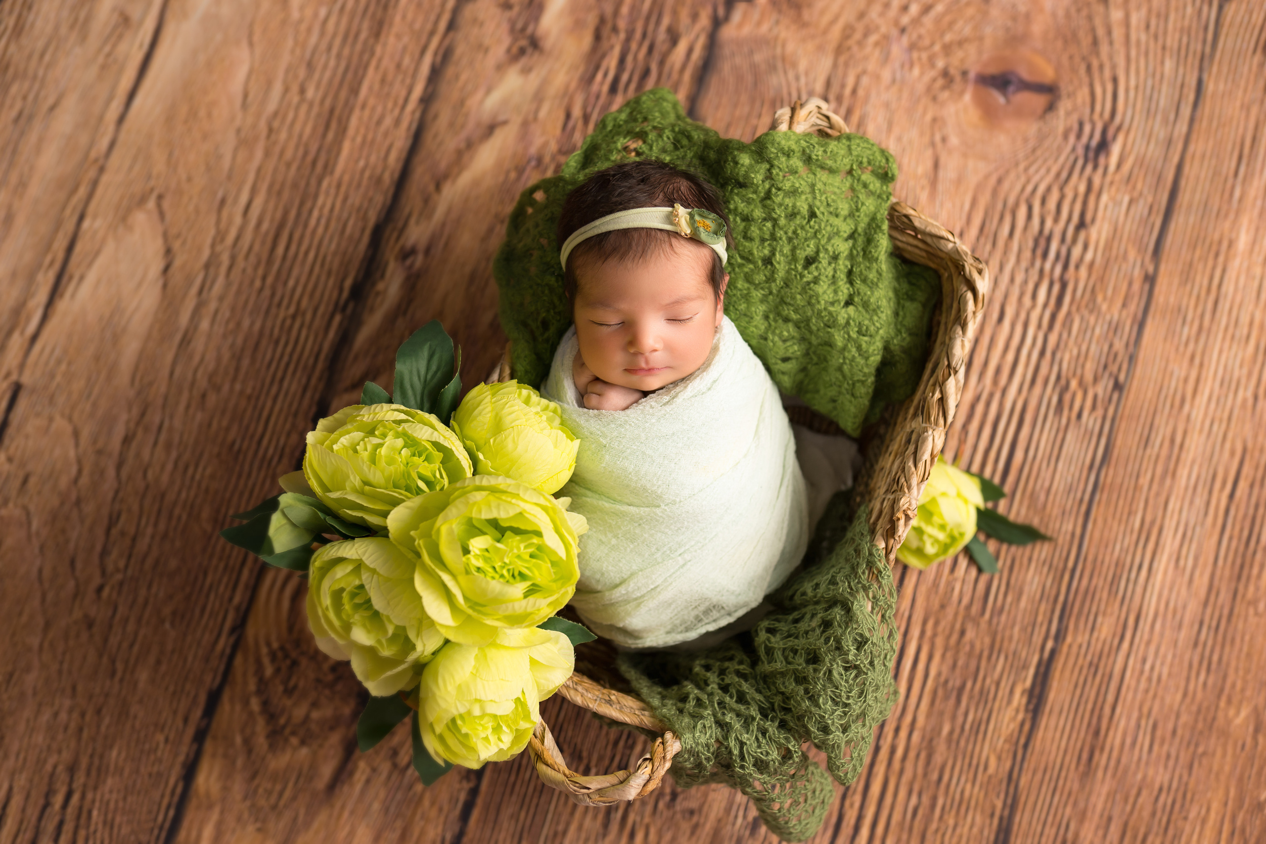 Фотосессия для новорожденных москва: стильные и модные снимки в столице России.