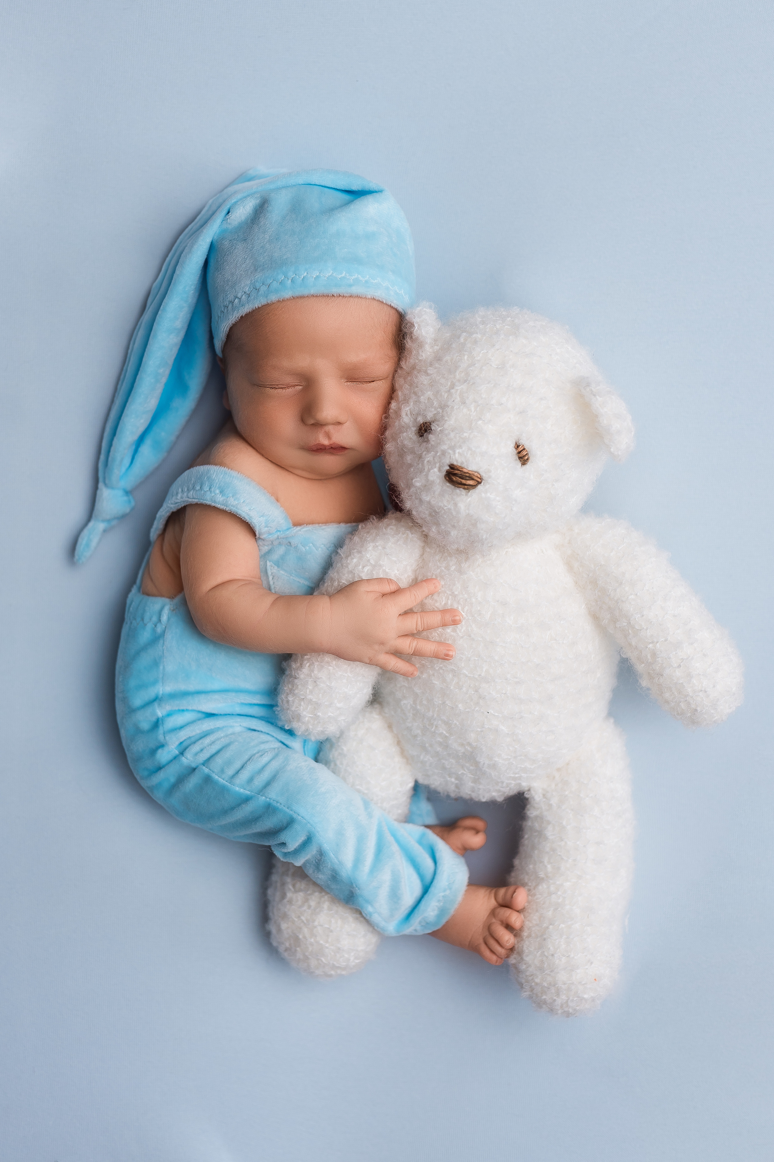 Фотосессия новорожденных москва: отражение городской атмосферы в каждом фото.