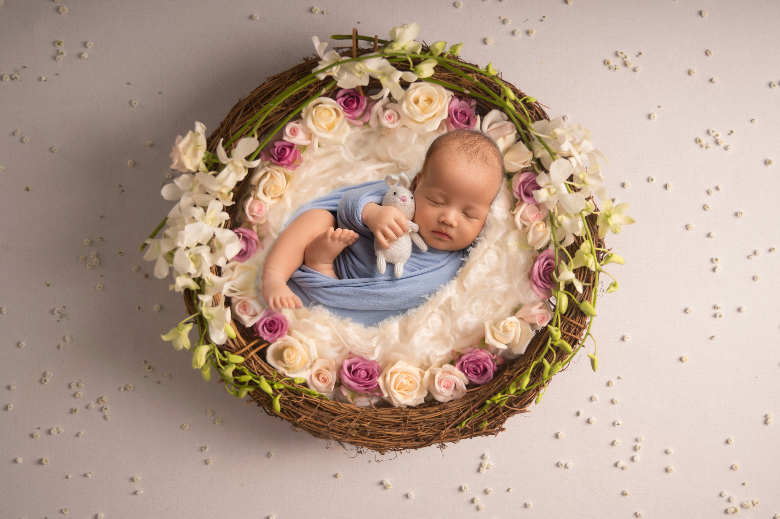 Фотограф новорожденных: воплощение вашей любви в каждом кадре.