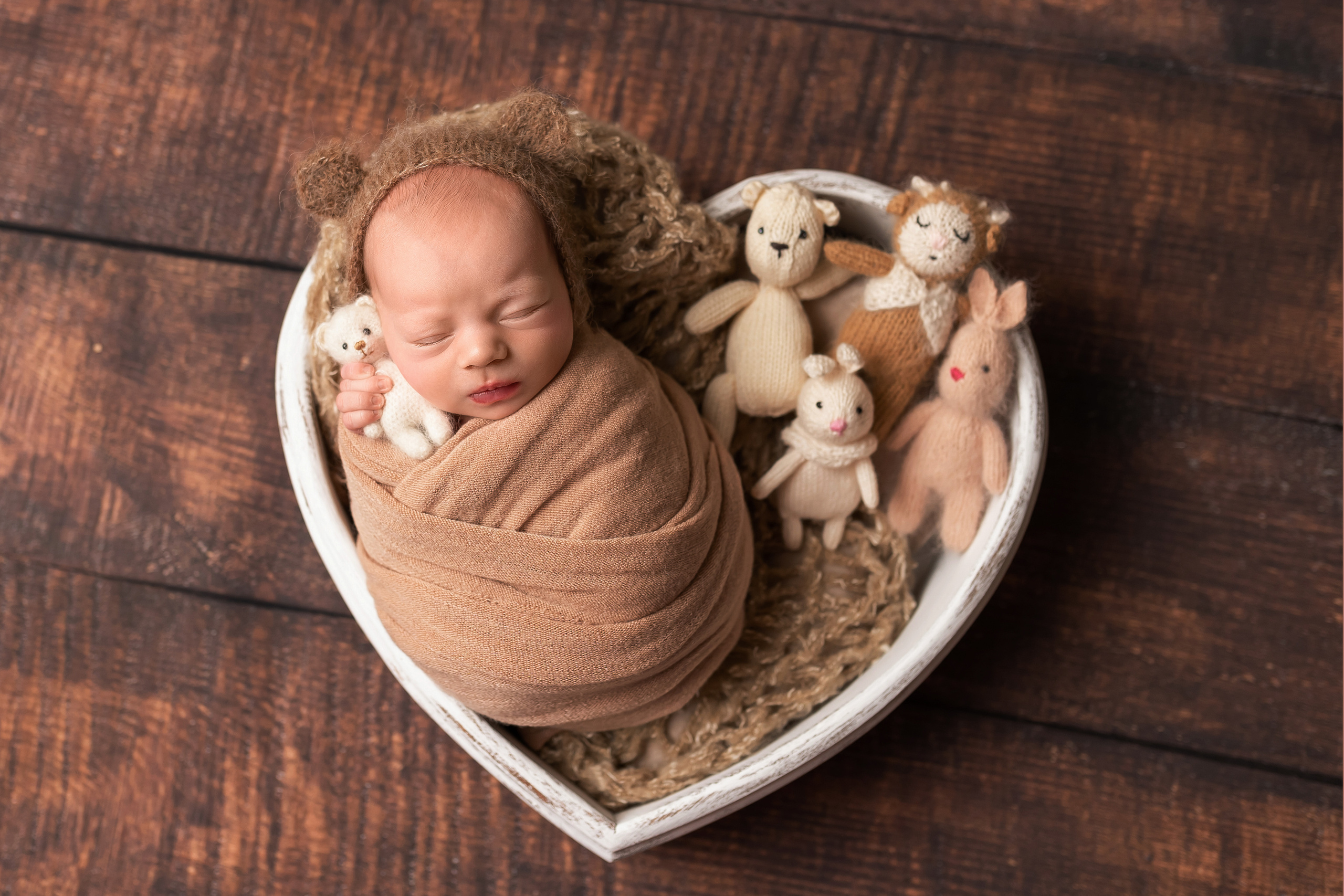 Фотограф новорожденных в Москве: креативные и стильные фотосессии для вашей семьи.