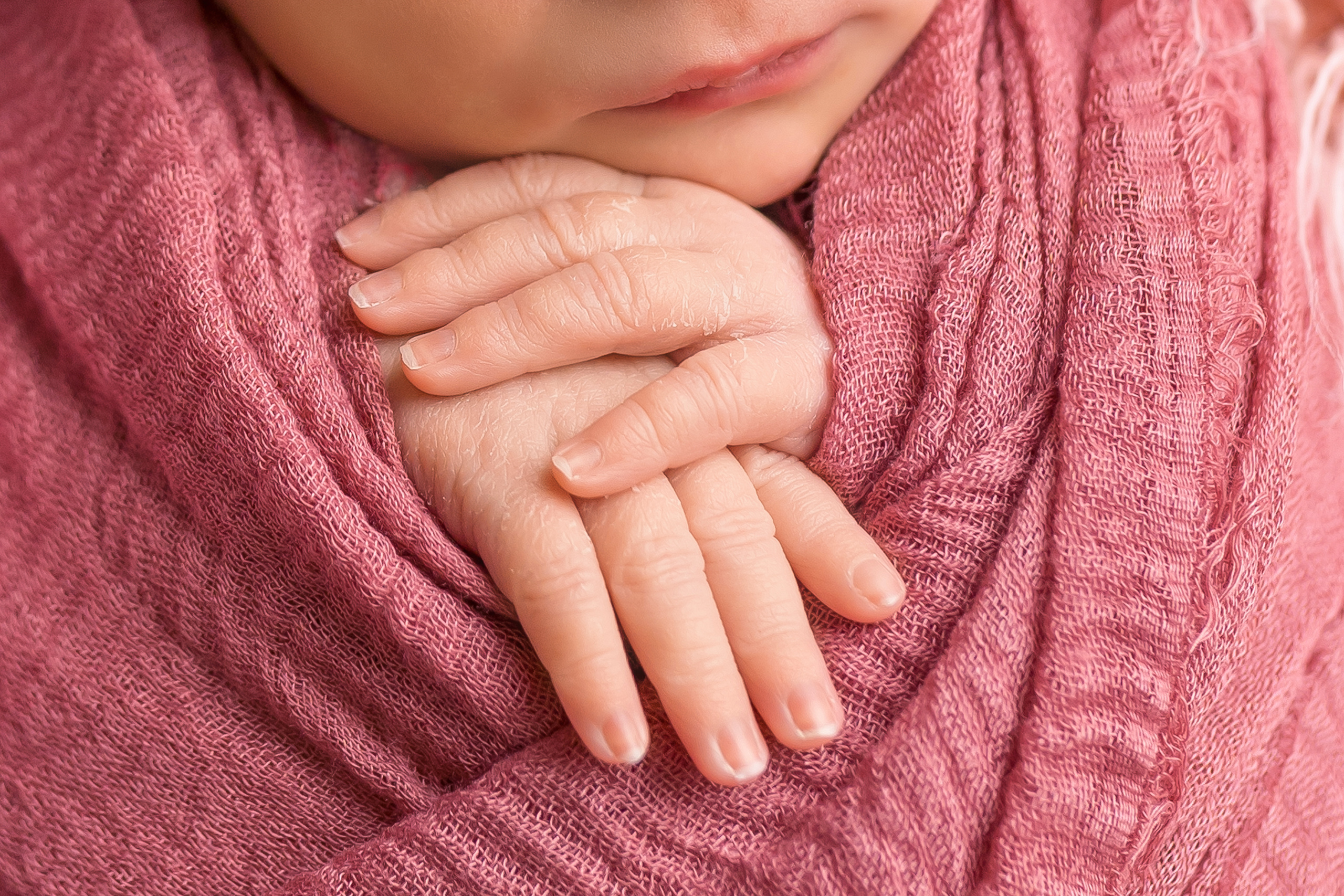 Московский фотограф новорожденных: профессиональные услуги в вашем городе